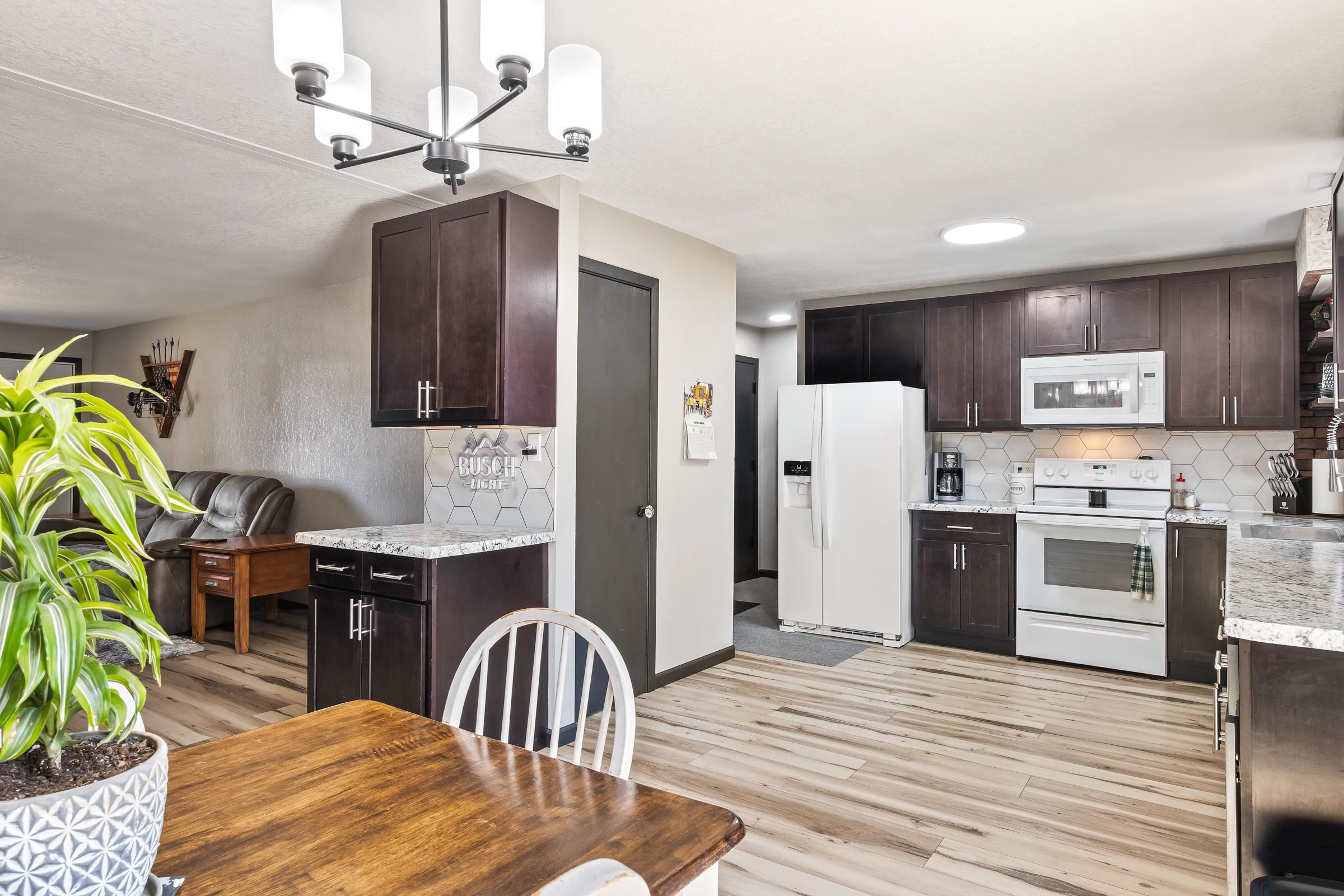 1110/1112 GOODNOW AVENUE, Wisconsin Rapids, Wisconsin 54494, 2 Bedrooms Bedrooms, 5 Rooms Rooms,1 BathroomBathrooms,Multi-family,For Sale,1110/1112 GOODNOW AVENUE,22601347