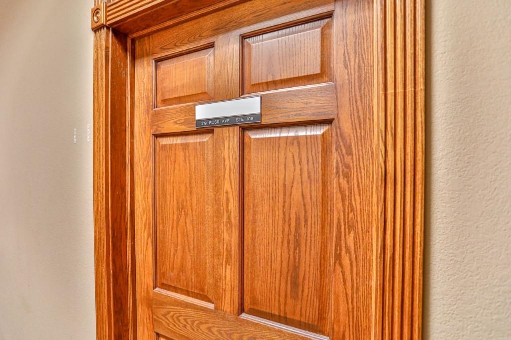 219 ROSS AVENUE, Schofield, Wisconsin 54476, ,Commercial/industrial,For Rent,219 ROSS AVENUE,22601348