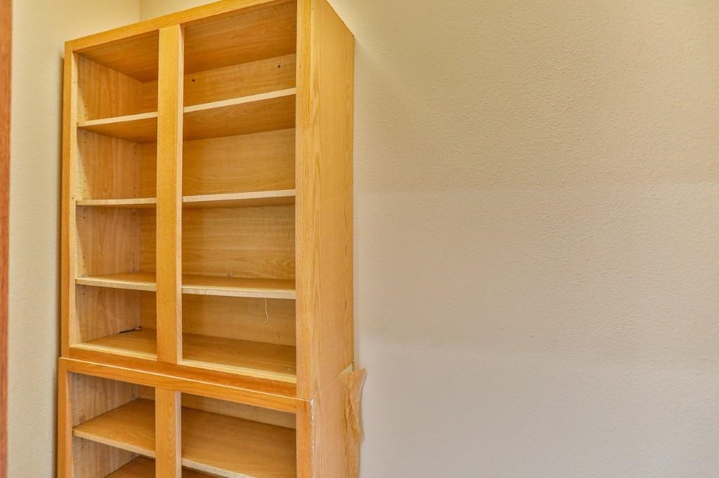 219 ROSS AVENUE, Schofield, Wisconsin 54476, ,Commercial/industrial,For Rent,219 ROSS AVENUE,22601350