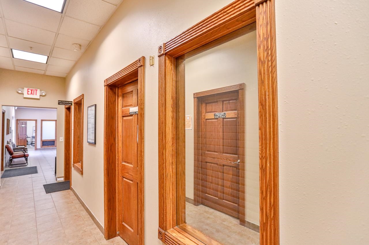 219 ROSS AVENUE, Schofield, Wisconsin 54476, ,Commercial/industrial,For Rent,219 ROSS AVENUE,22601352