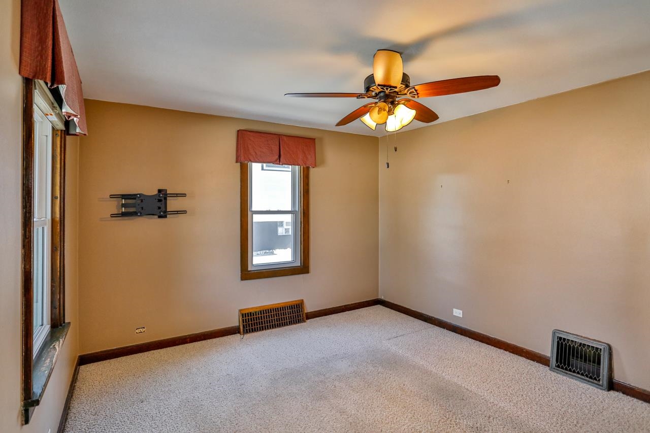 711 TURNER STREET, Wausau, Wisconsin 54403, 3 Bedrooms Bedrooms, ,1 BathroomBathrooms,Residential,For Sale,711 TURNER STREET,22601353