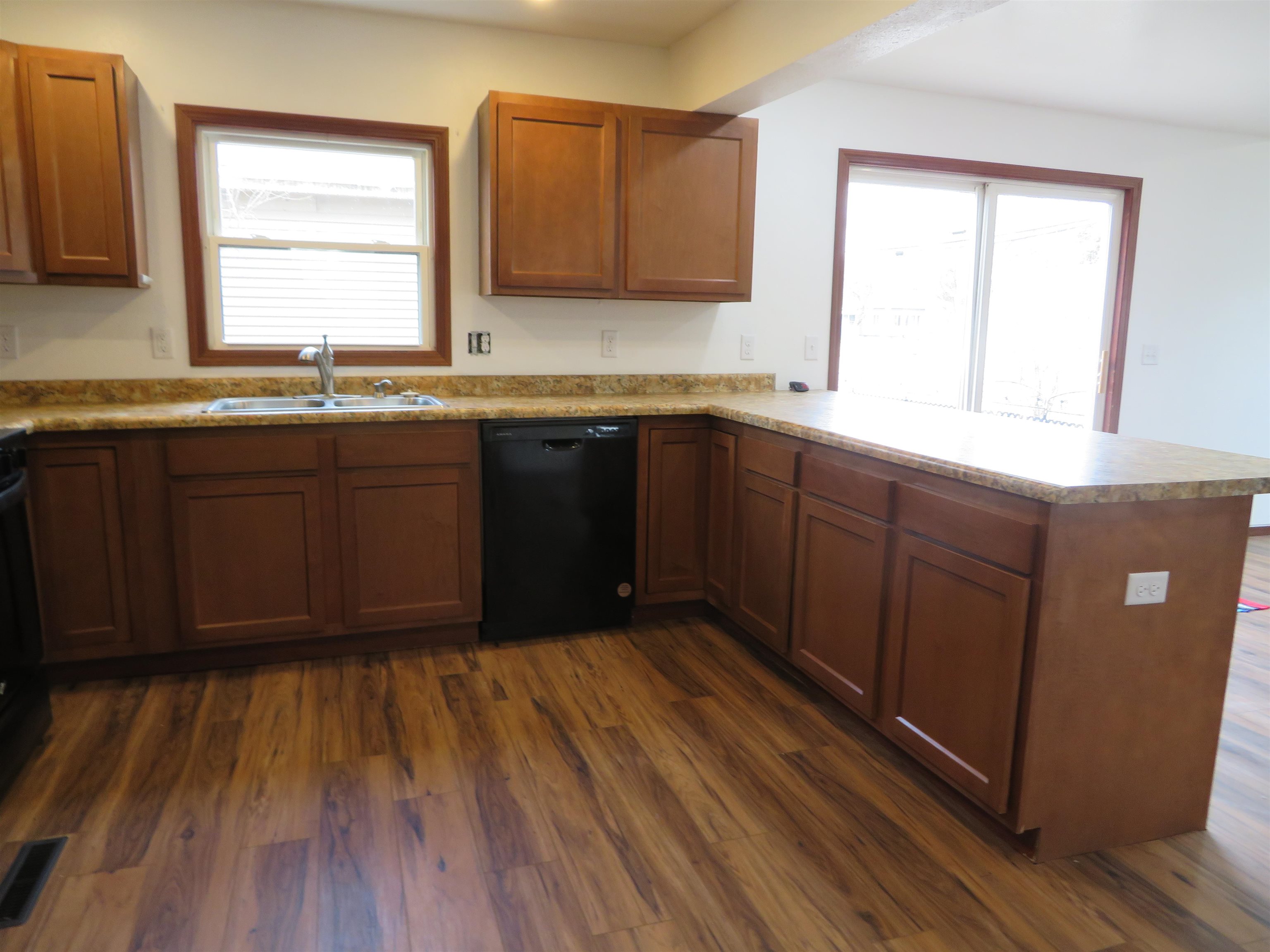 700 N MILL STREET, Merrill, Wisconsin 54452, 3 Bedrooms Bedrooms, ,3 BathroomsBathrooms,Residential,For Sale,700 N MILL STREET,22601356