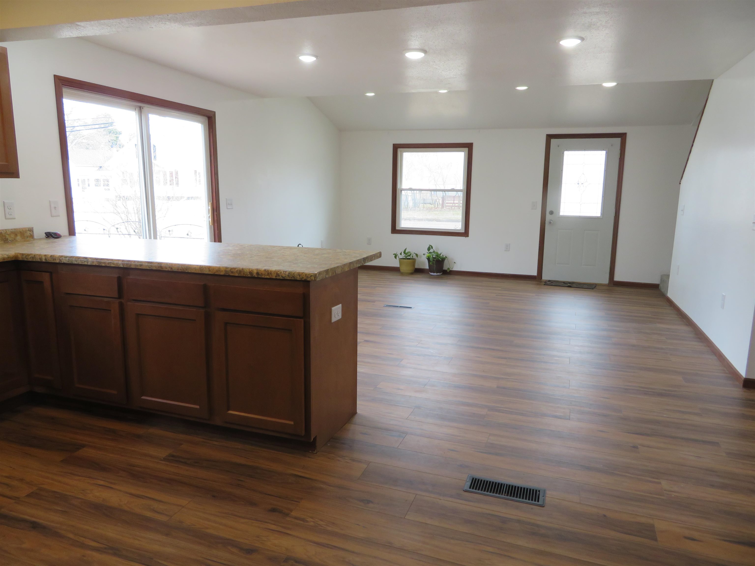 700 N MILL STREET, Merrill, Wisconsin 54452, 3 Bedrooms Bedrooms, ,3 BathroomsBathrooms,Residential,For Sale,700 N MILL STREET,22601356