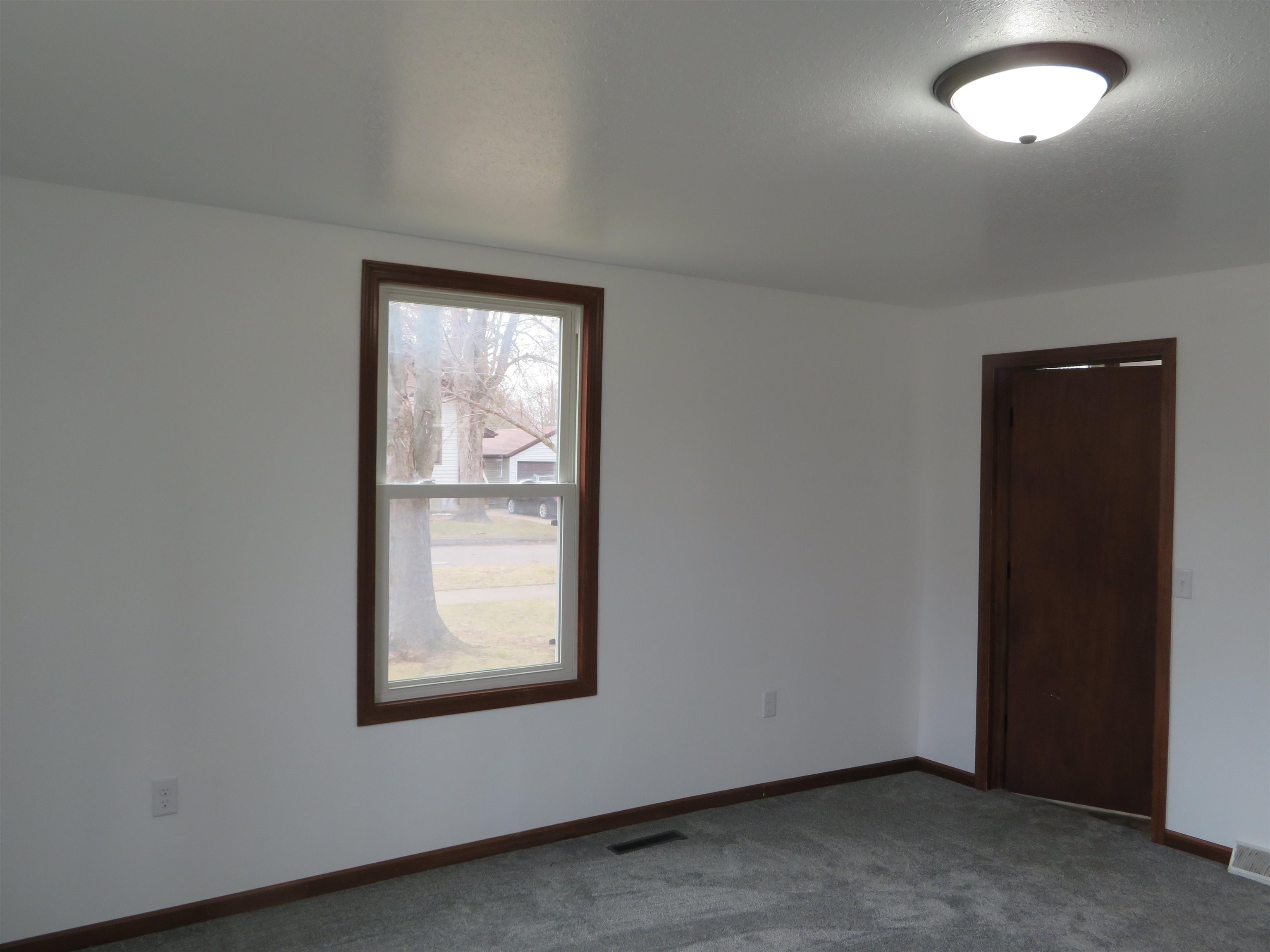700 N MILL STREET, Merrill, Wisconsin 54452, 3 Bedrooms Bedrooms, ,3 BathroomsBathrooms,Residential,For Sale,700 N MILL STREET,22601356