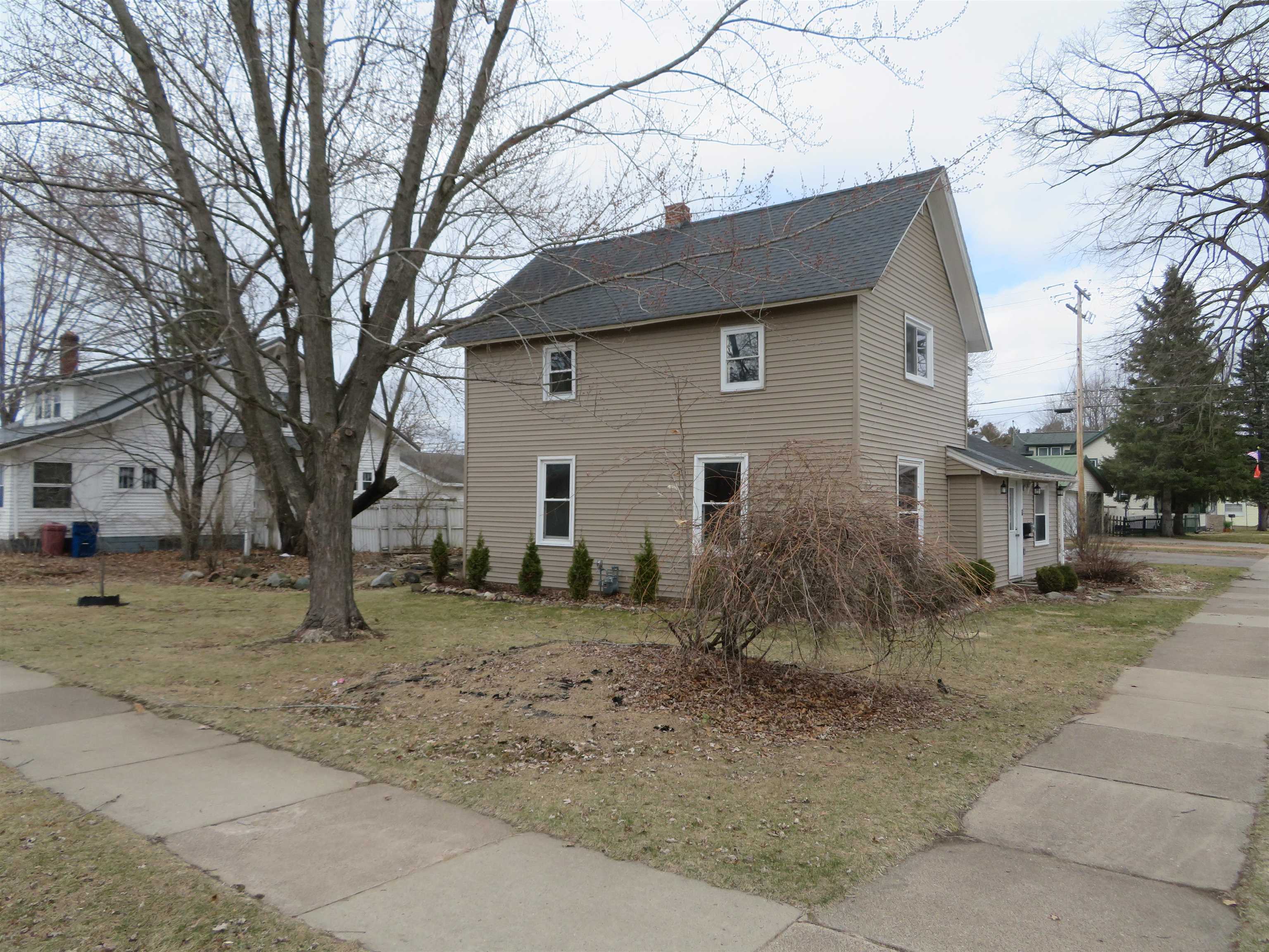 700 N MILL STREET, Merrill, Wisconsin 54452, 3 Bedrooms Bedrooms, ,3 BathroomsBathrooms,Residential,For Sale,700 N MILL STREET,22601356