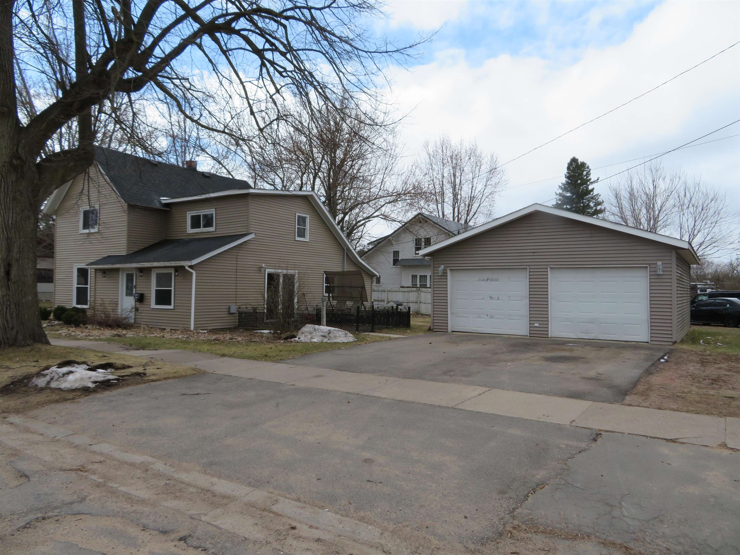 700 N MILL STREET, Merrill, Wisconsin 54452, 3 Bedrooms Bedrooms, ,3 BathroomsBathrooms,Residential,For Sale,700 N MILL STREET,22601356