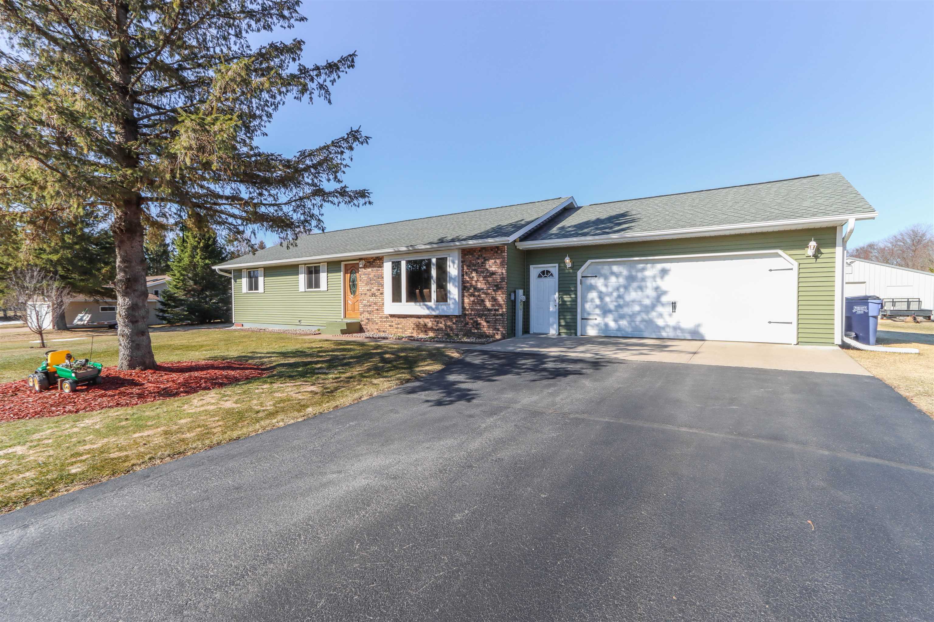 224990 GREY HAWK DRIVE, Ringle, Wisconsin 54471, 3 Bedrooms Bedrooms, ,2 BathroomsBathrooms,Residential,For Sale,224990 GREY HAWK DRIVE,22601361