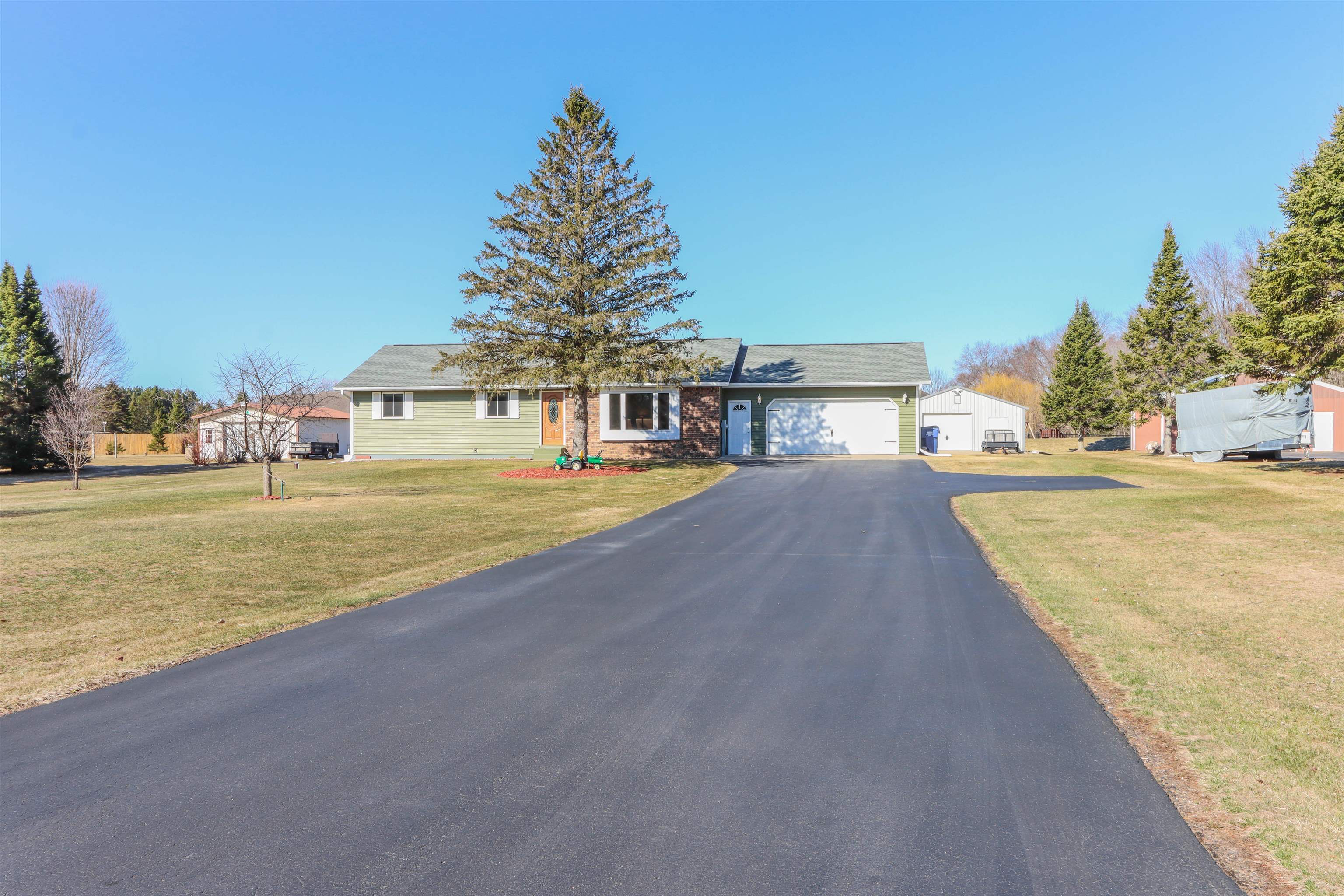 224990 GREY HAWK DRIVE, Ringle, Wisconsin 54471, 3 Bedrooms Bedrooms, ,2 BathroomsBathrooms,Residential,For Sale,224990 GREY HAWK DRIVE,22601361