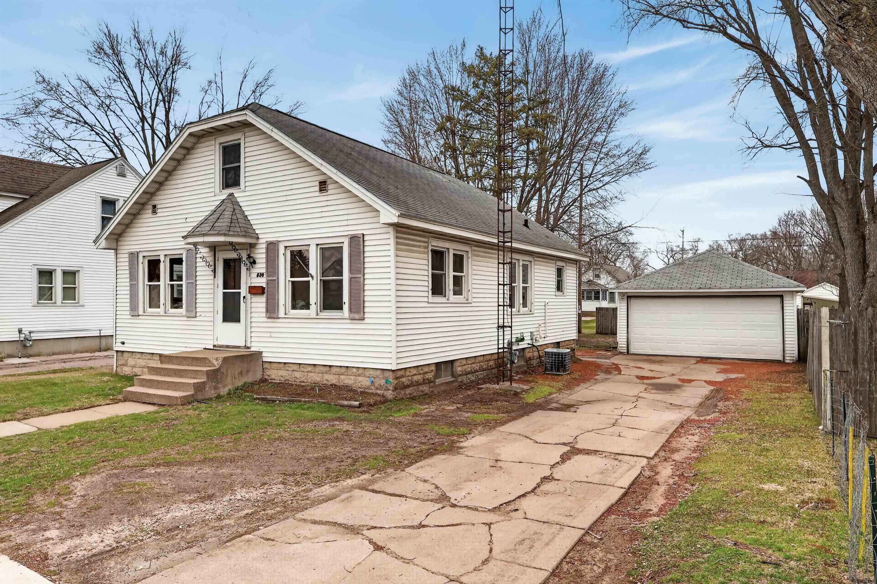 830 MARKET STREET, Nekoosa, Wisconsin 54457, 3 Bedrooms Bedrooms, ,1 BathroomBathrooms,Residential,For Sale,830 MARKET STREET,22601362