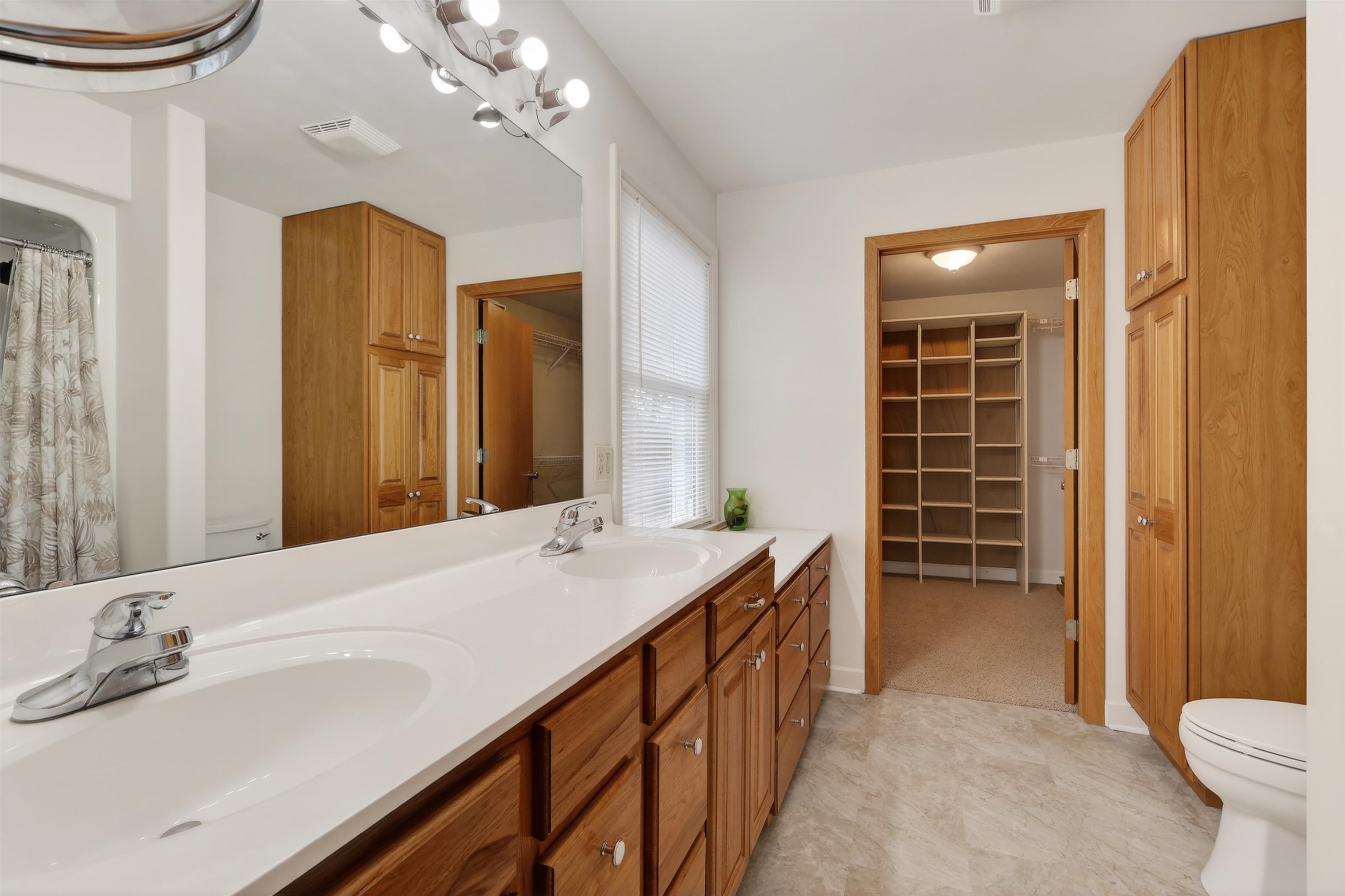 810 3RD STREET SOUTH, Wisconsin Rapids, Wisconsin 54494, 3 Bedrooms Bedrooms, ,3 BathroomsBathrooms,Residential,For Sale,810 3RD STREET SOUTH,22601363