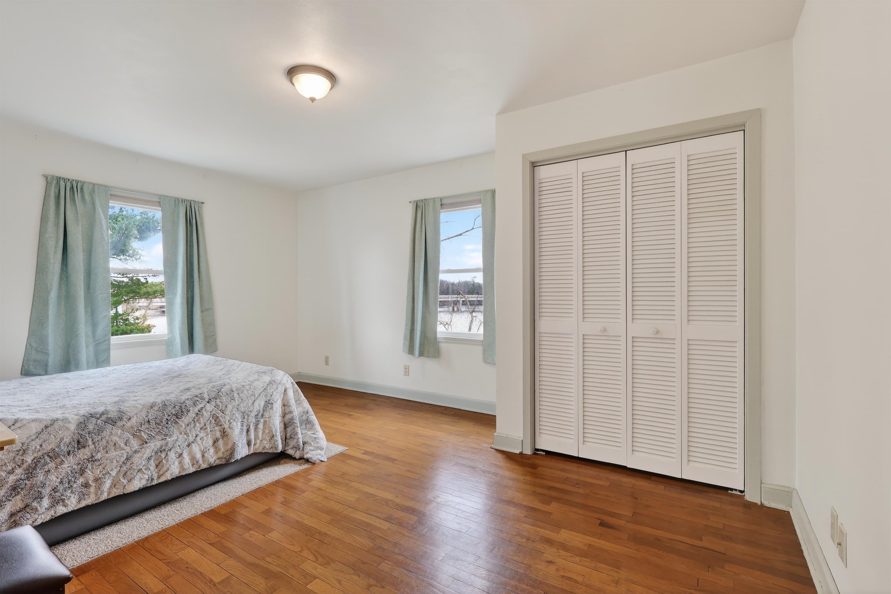 810 3RD STREET SOUTH, Wisconsin Rapids, Wisconsin 54494, 3 Bedrooms Bedrooms, ,3 BathroomsBathrooms,Residential,For Sale,810 3RD STREET SOUTH,22601363