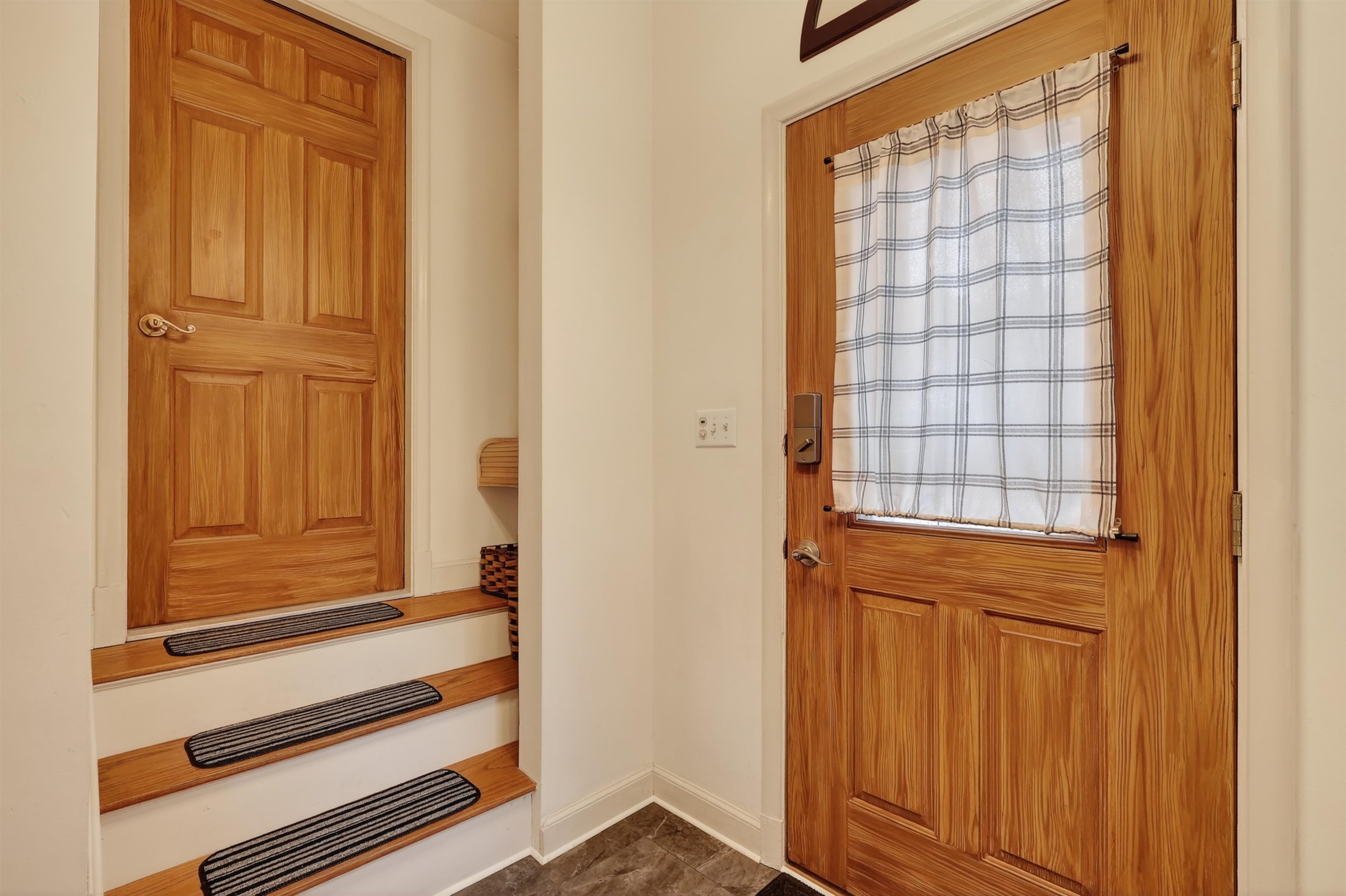 810 3RD STREET SOUTH, Wisconsin Rapids, Wisconsin 54494, 3 Bedrooms Bedrooms, ,3 BathroomsBathrooms,Residential,For Sale,810 3RD STREET SOUTH,22601363