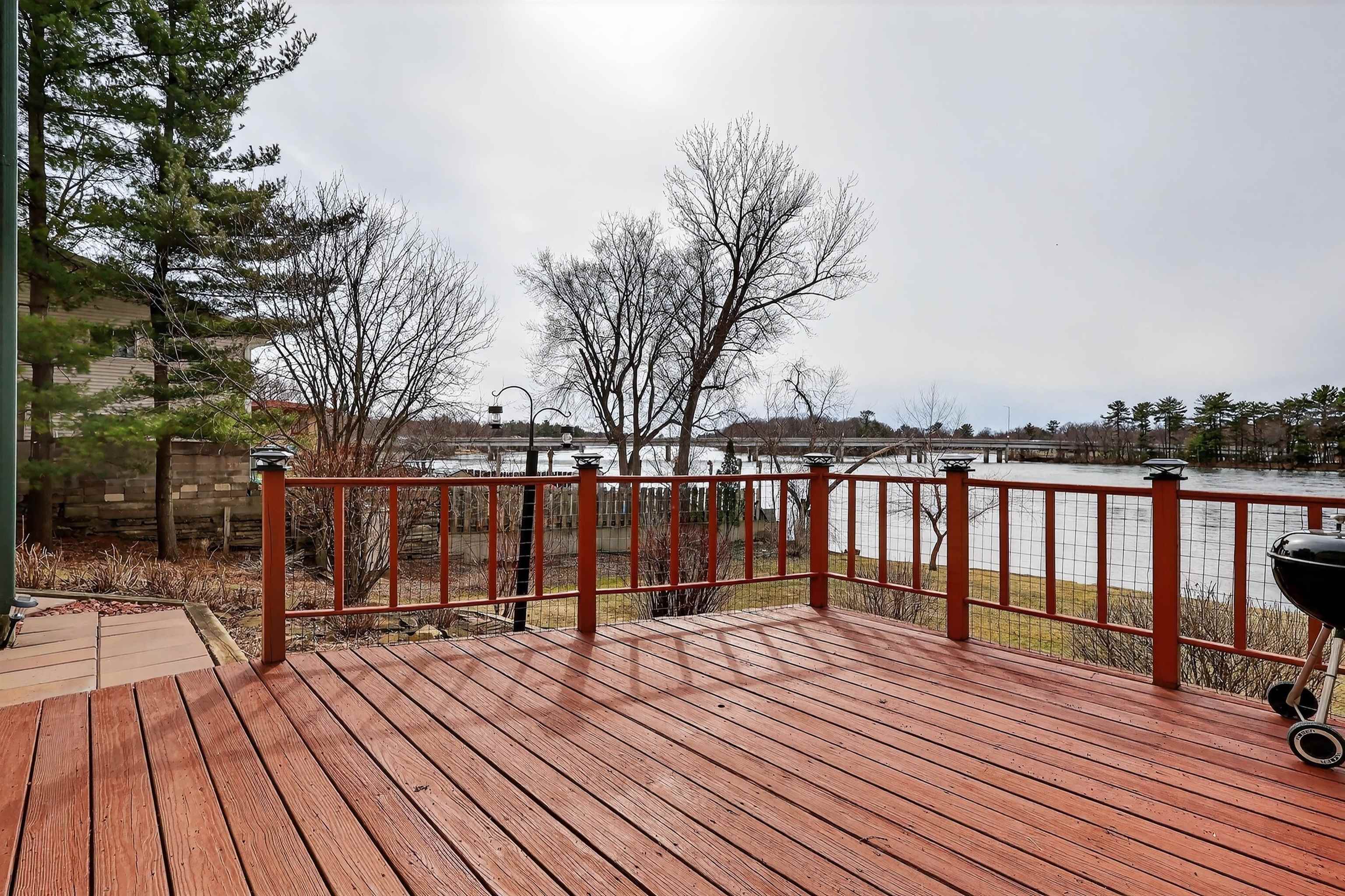 810 3RD STREET SOUTH, Wisconsin Rapids, Wisconsin 54494, 3 Bedrooms Bedrooms, ,3 BathroomsBathrooms,Residential,For Sale,810 3RD STREET SOUTH,22601363