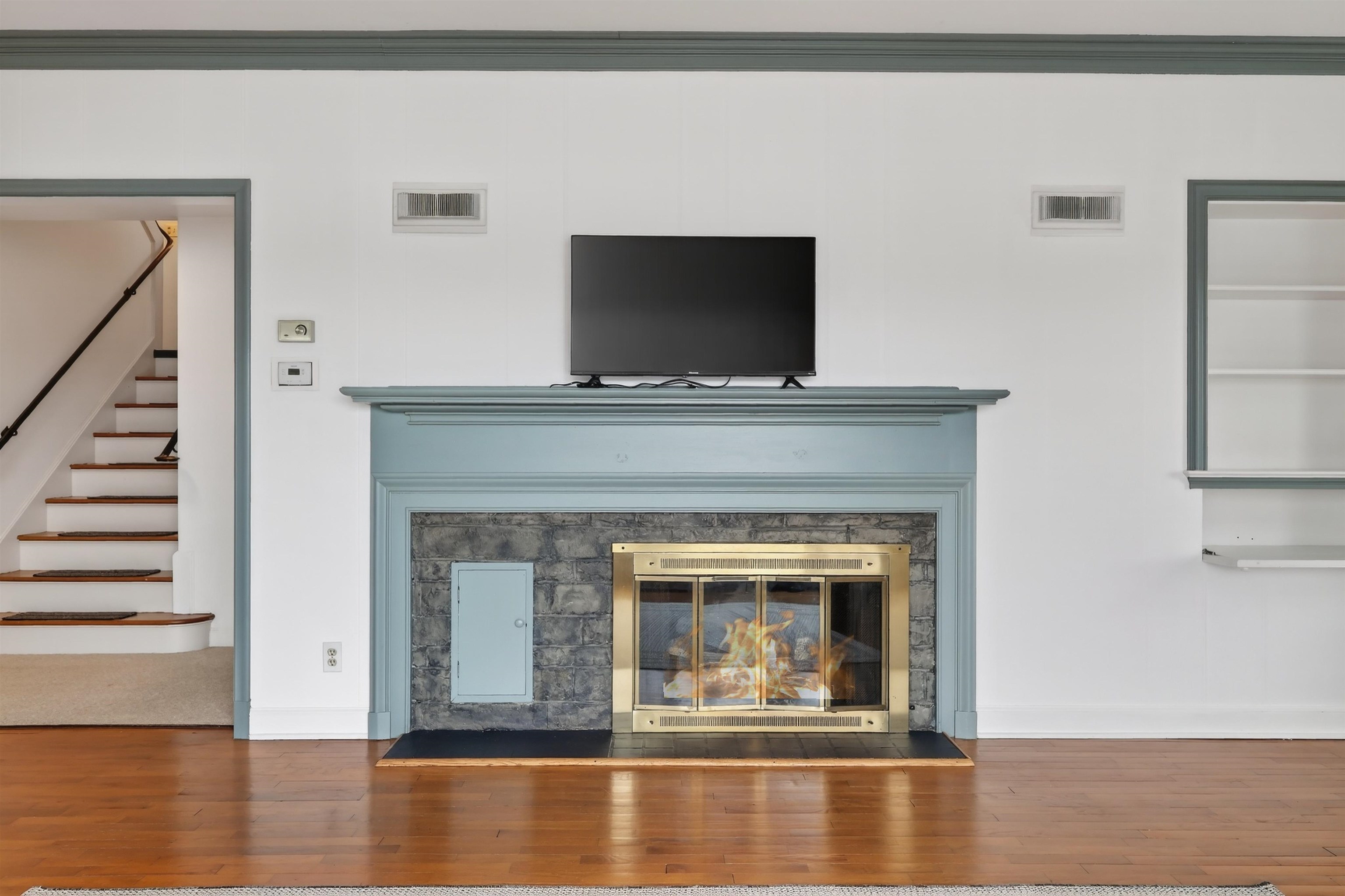 810 3RD STREET SOUTH, Wisconsin Rapids, Wisconsin 54494, 3 Bedrooms Bedrooms, ,3 BathroomsBathrooms,Residential,For Sale,810 3RD STREET SOUTH,22601363