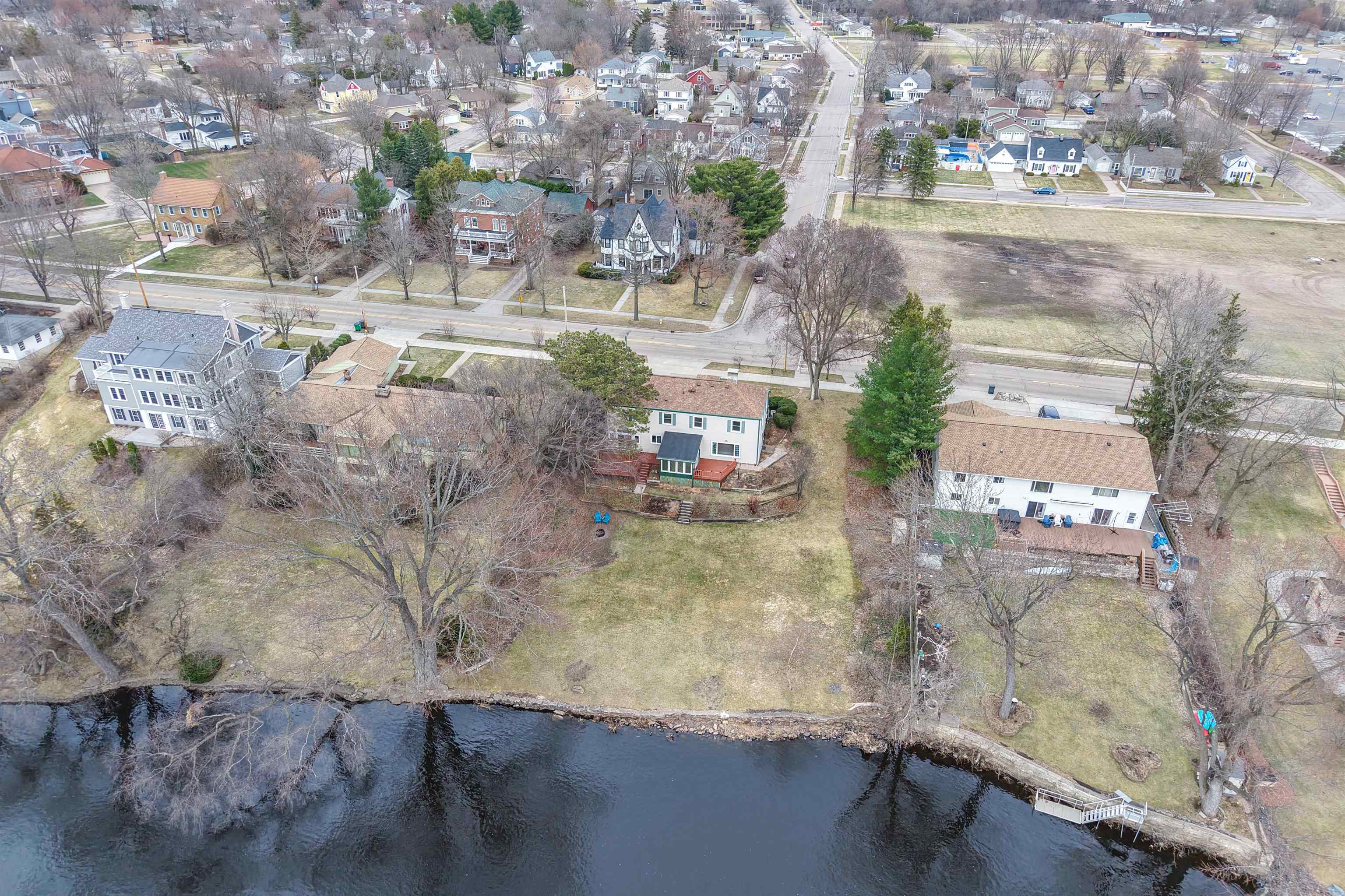 810 3RD STREET SOUTH, Wisconsin Rapids, Wisconsin 54494, 3 Bedrooms Bedrooms, ,3 BathroomsBathrooms,Residential,For Sale,810 3RD STREET SOUTH,22601363