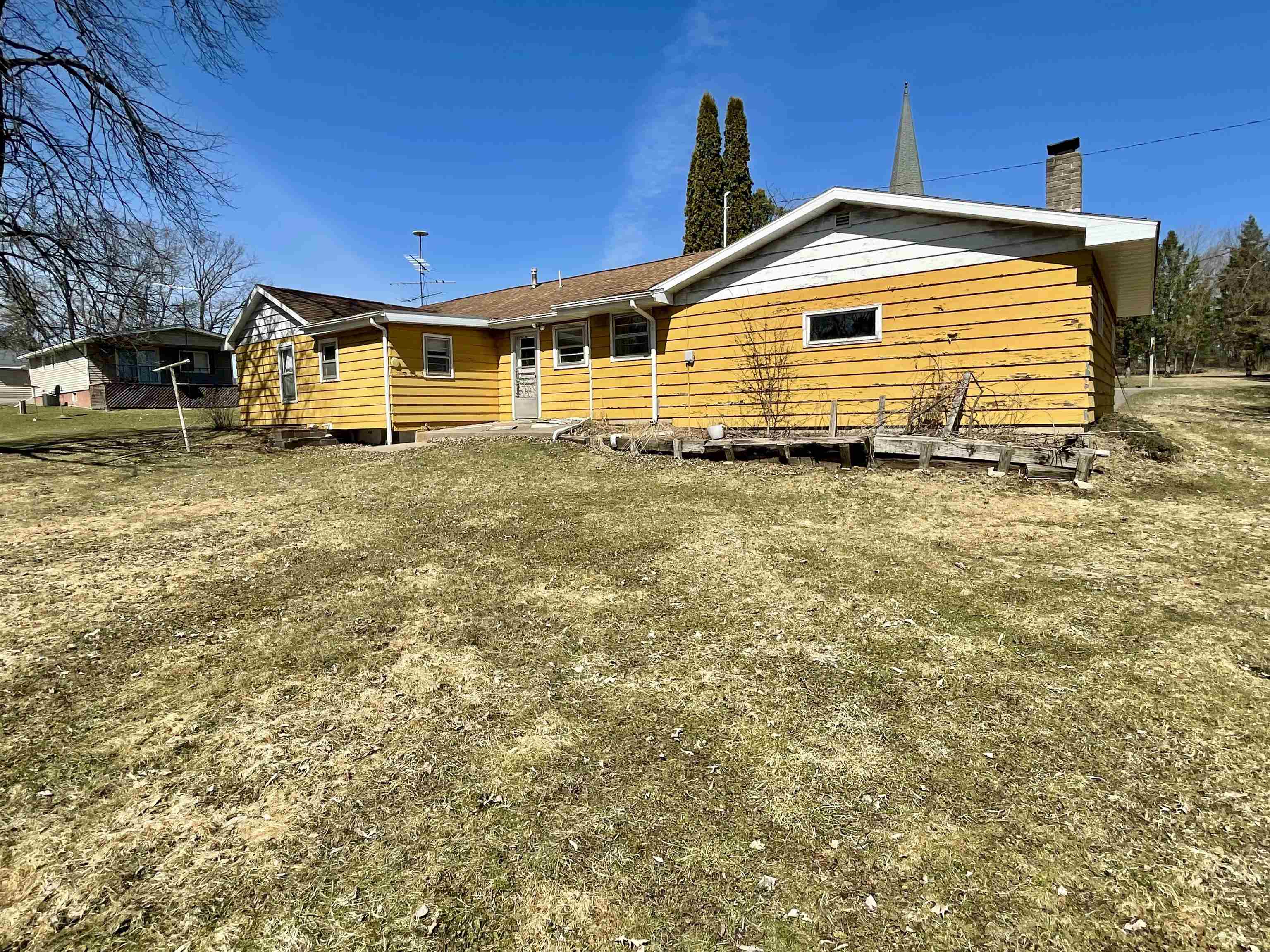 W9253 US HIGHWAY 8, Catawba, Wisconsin 54515, 3 Bedrooms Bedrooms, ,1 BathroomBathrooms,Residential,For Sale,W9253 US HIGHWAY 8,22601364