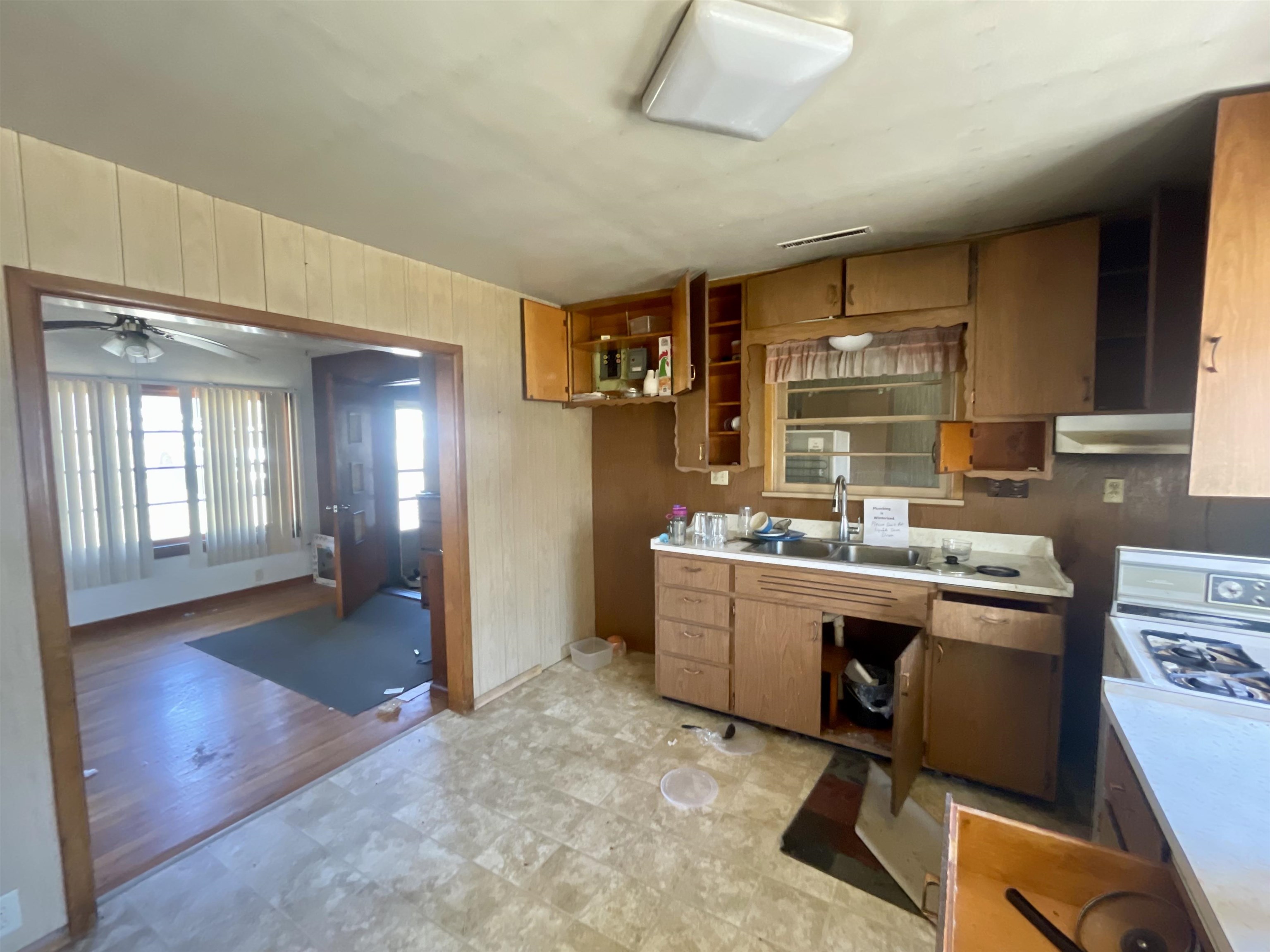 W9253 US HIGHWAY 8, Catawba, Wisconsin 54515, 3 Bedrooms Bedrooms, ,1 BathroomBathrooms,Residential,For Sale,W9253 US HIGHWAY 8,22601364