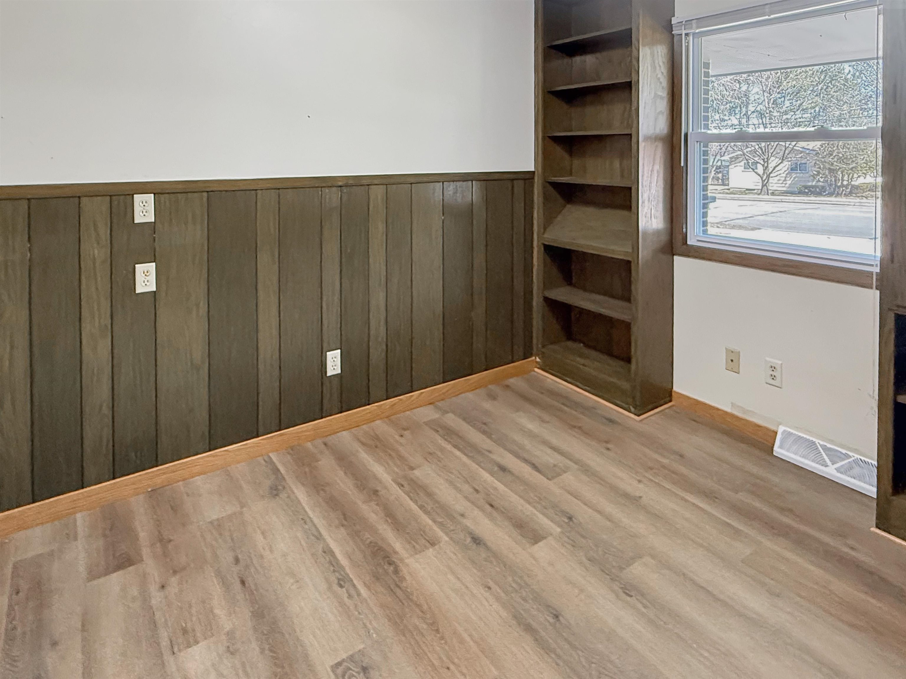 6404 CAMP PHILLIPS ROAD, Weston, Wisconsin 54476, 5 Bedrooms Bedrooms, ,2 BathroomsBathrooms,Residential,For Sale,6404 CAMP PHILLIPS ROAD,22601365