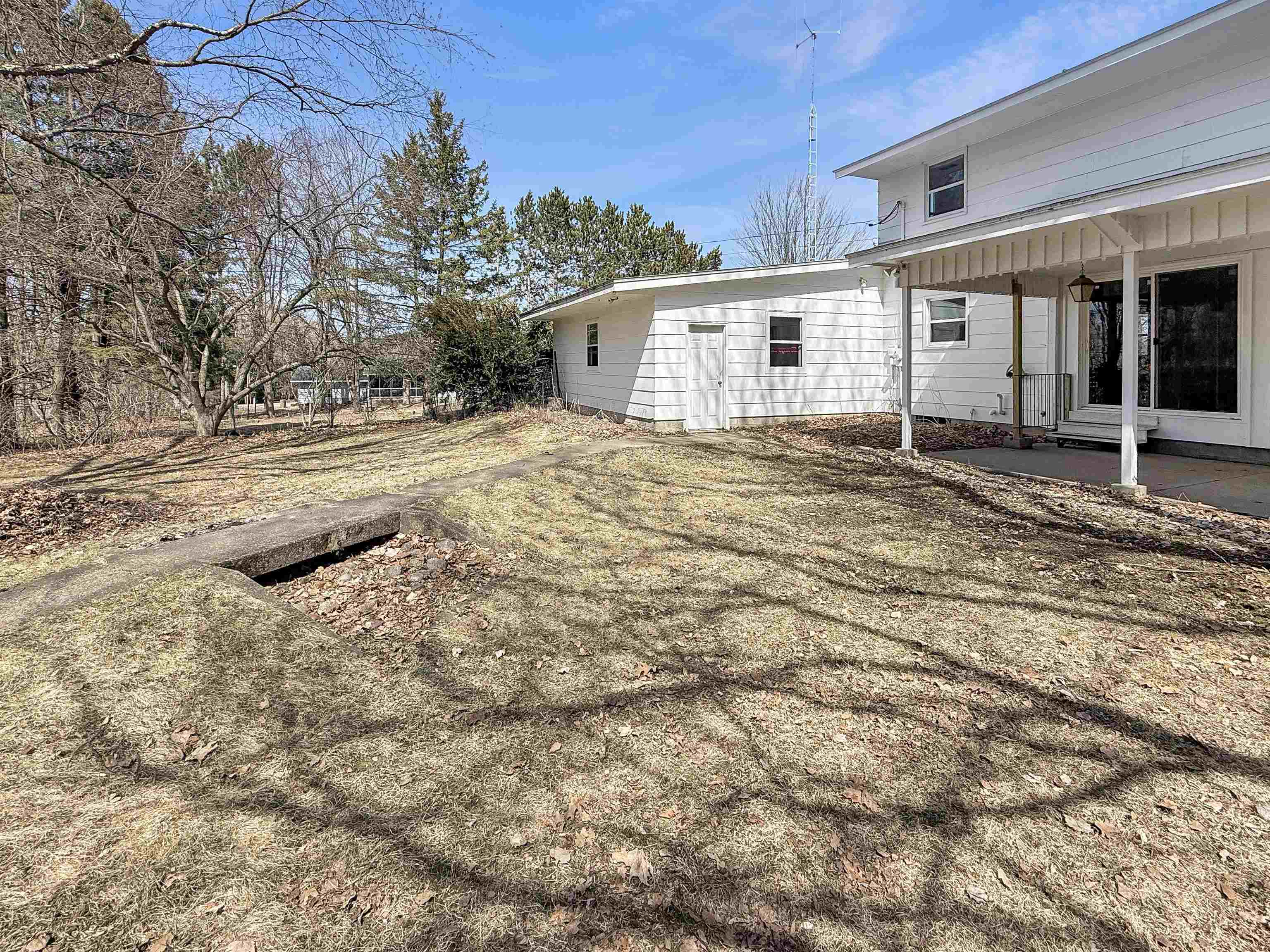 6404 CAMP PHILLIPS ROAD, Weston, Wisconsin 54476, 5 Bedrooms Bedrooms, ,2 BathroomsBathrooms,Residential,For Sale,6404 CAMP PHILLIPS ROAD,22601365