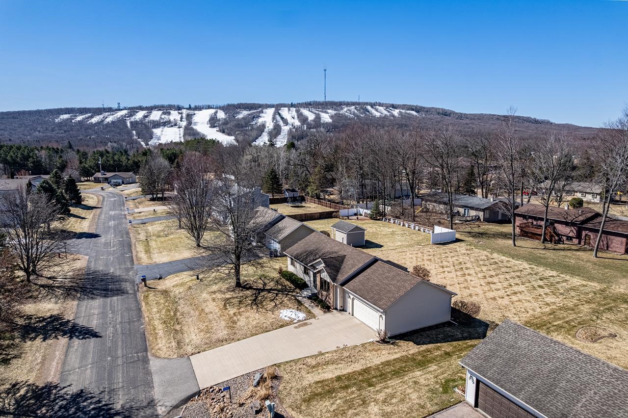 227946 LANNER AVENUE, Wausau, Wisconsin 54401, 3 Bedrooms Bedrooms, ,2 BathroomsBathrooms,Residential,For Sale,227946 LANNER AVENUE,22601367