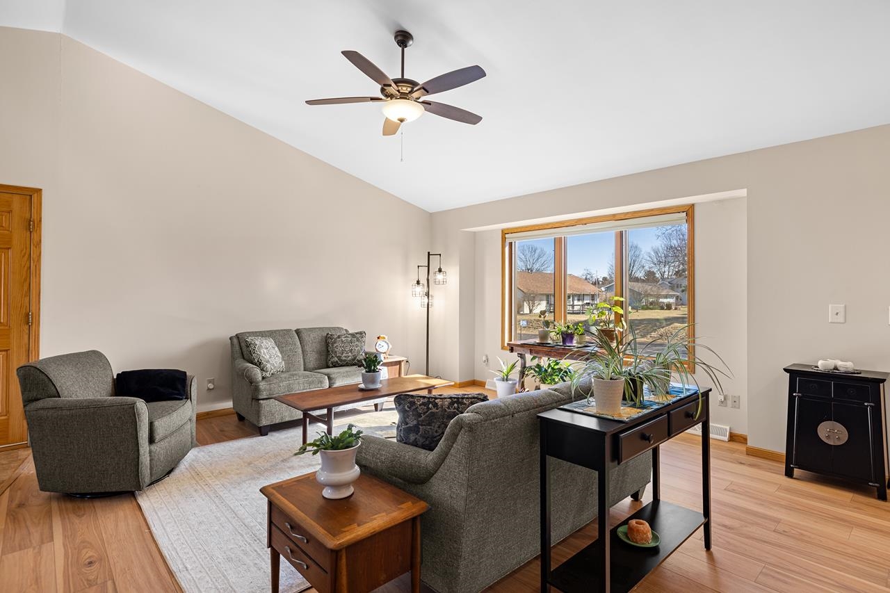 227946 LANNER AVENUE, Wausau, Wisconsin 54401, 3 Bedrooms Bedrooms, ,2 BathroomsBathrooms,Residential,For Sale,227946 LANNER AVENUE,22601367