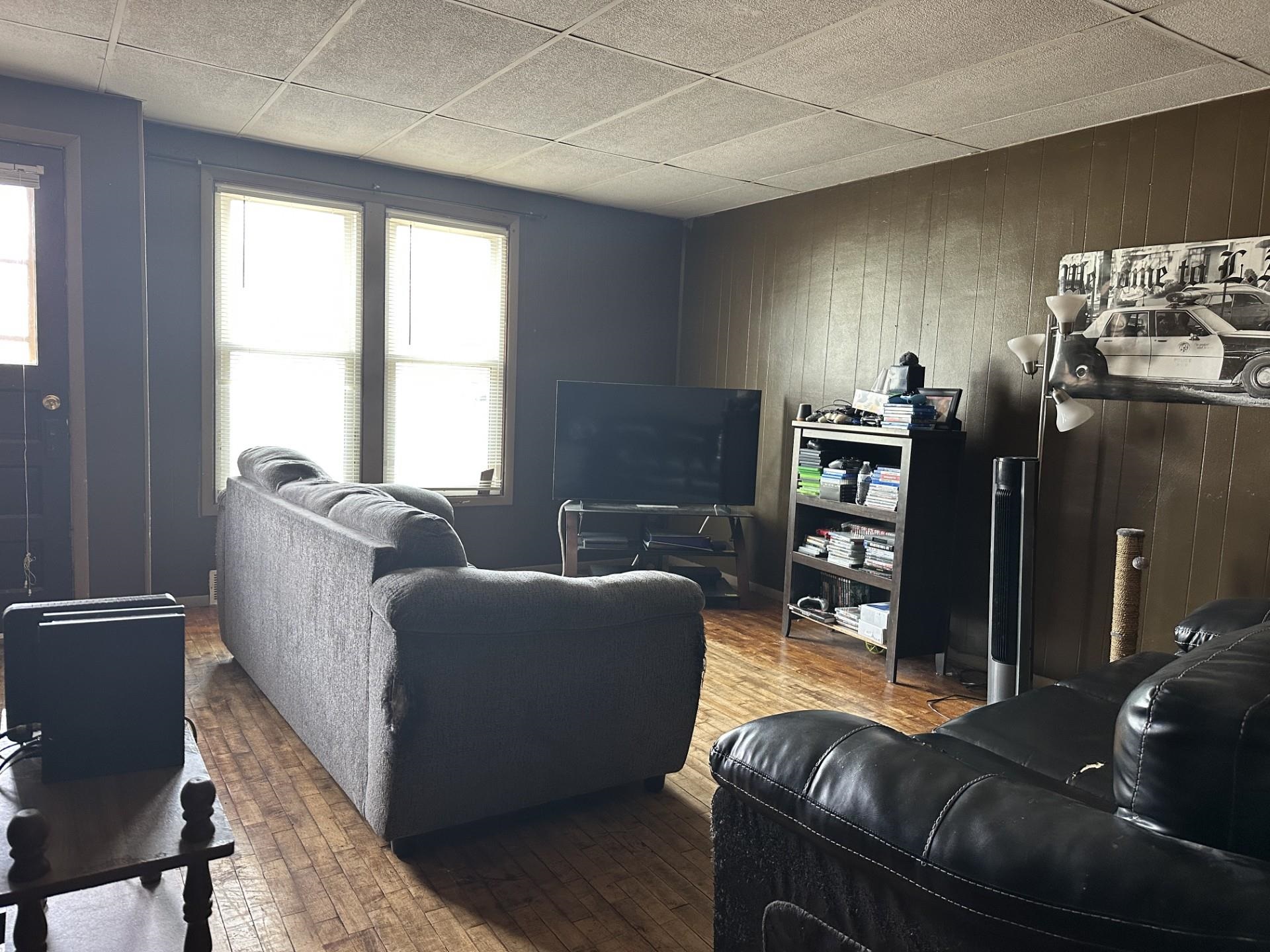 304 E 10TH STREET, Marshfield, Wisconsin 54449, 4 Bedrooms Bedrooms, ,1 BathroomBathrooms,Multi-family,For Sale,304 E 10TH STREET,22601369