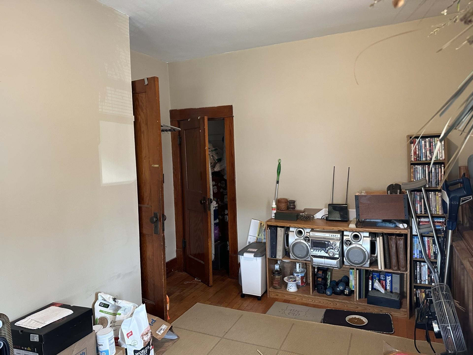 304 E 10TH STREET, Marshfield, Wisconsin 54449, 4 Bedrooms Bedrooms, ,1 BathroomBathrooms,Multi-family,For Sale,304 E 10TH STREET,22601369