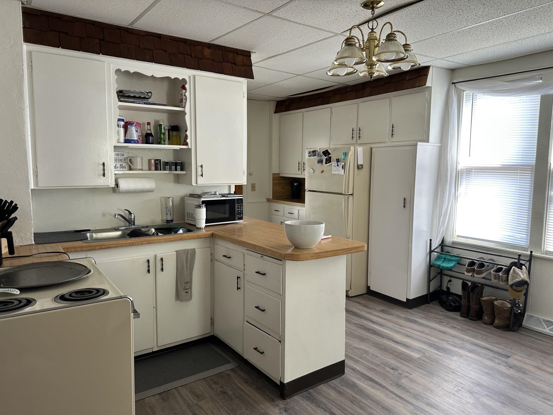 709 E 2ND STREET, Marshfield, Wisconsin 54449, 2 Bedrooms Bedrooms, 6 Rooms Rooms,1 BathroomBathrooms,Multi-family,For Sale,709 E 2ND STREET,22601370