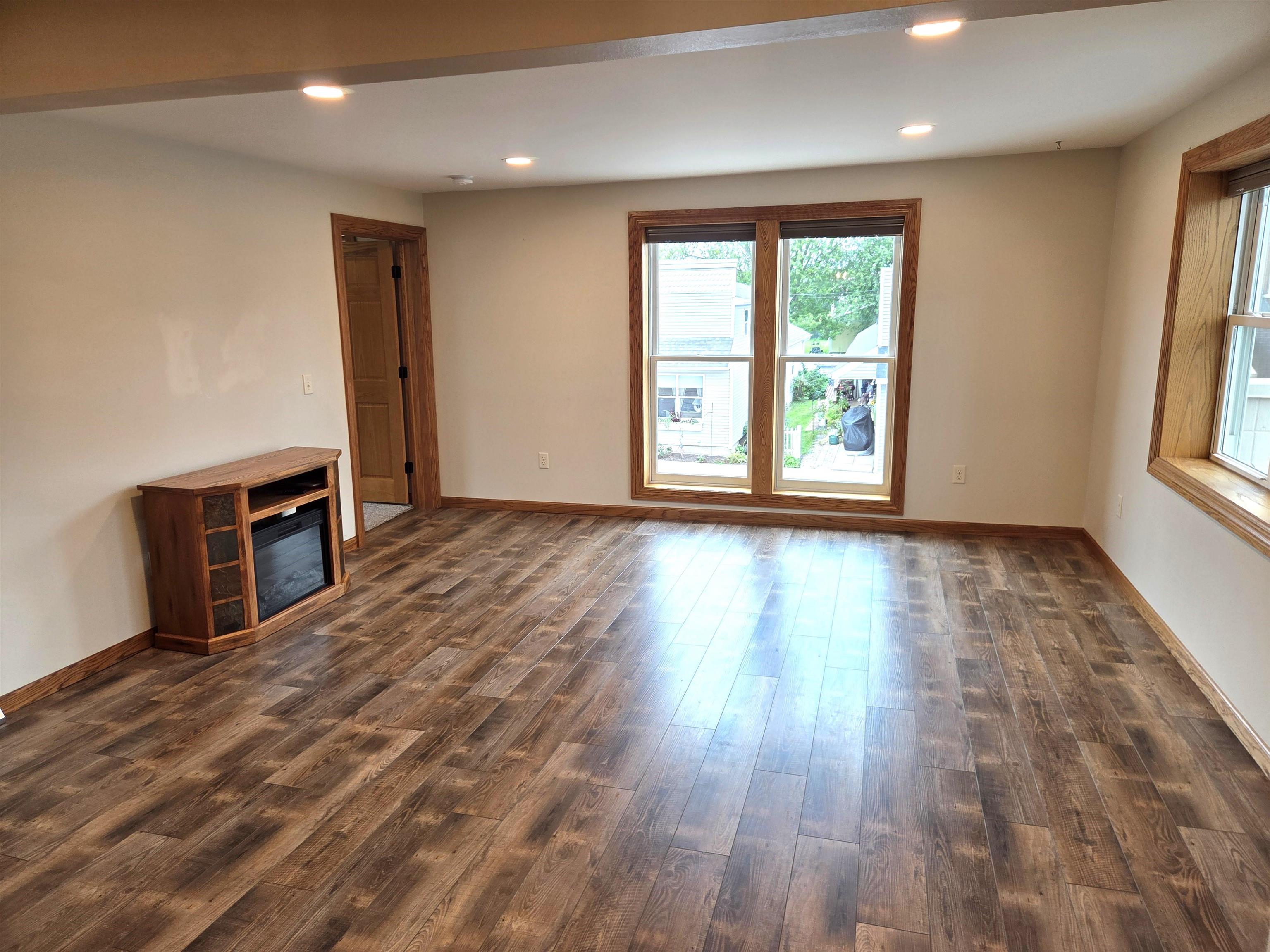 108 E CLARK STREET, Spencer, Wisconsin 54479, 3 Bedrooms Bedrooms, ,1 BathroomBathrooms,Residential,For Sale,108 E CLARK STREET,22601371