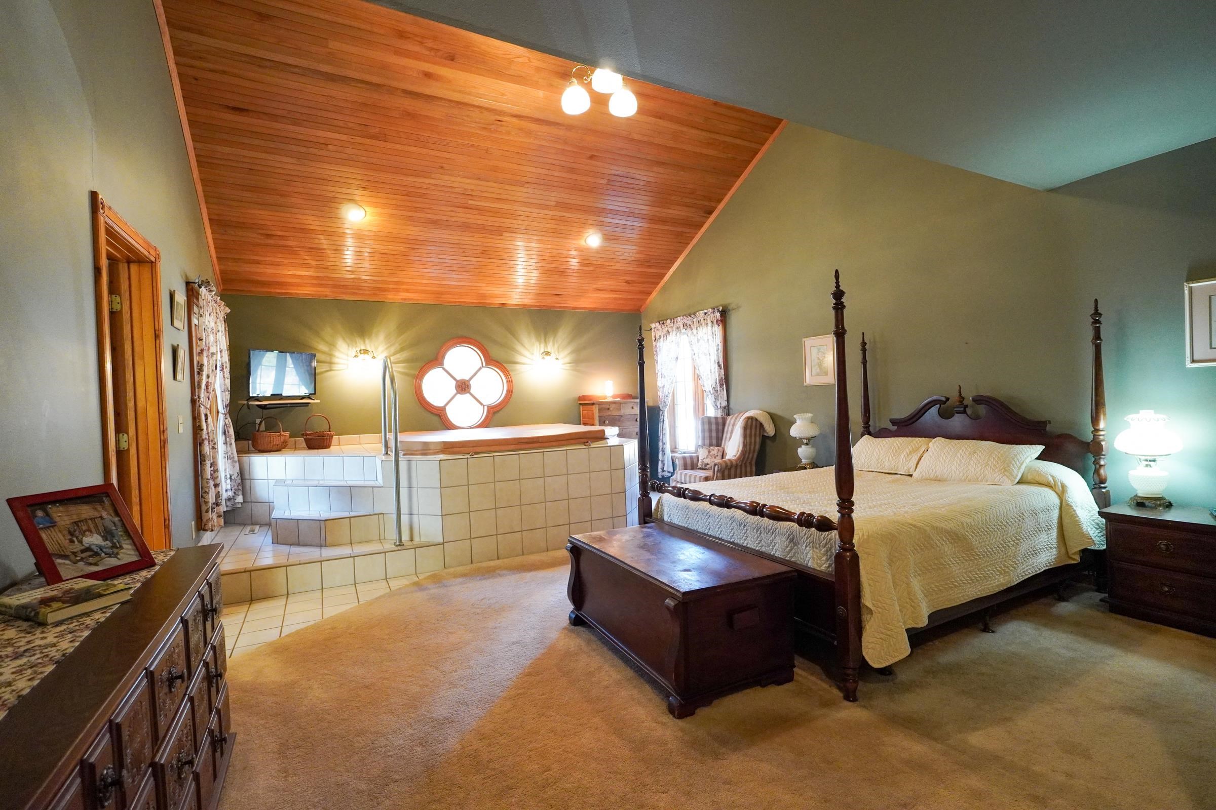 N8584 COUNTY ROAD E, Westboro, Wisconsin 54490, 2 Bedrooms Bedrooms, ,2 BathroomsBathrooms,Residential,For Sale,N8584 COUNTY ROAD E,22601375