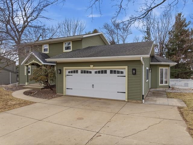 1012 W CHAPEL STREET, Marshfield, Wisconsin 54449, 4 Bedrooms Bedrooms, ,2 BathroomsBathrooms,Residential,For Sale,1012 W CHAPEL STREET,22601377