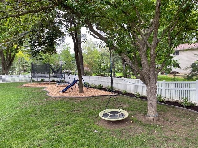 1012 W CHAPEL STREET, Marshfield, Wisconsin 54449, 4 Bedrooms Bedrooms, ,2 BathroomsBathrooms,Residential,For Sale,1012 W CHAPEL STREET,22601377