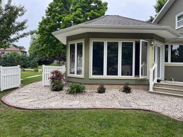 1012 W CHAPEL STREET, Marshfield, Wisconsin 54449, 4 Bedrooms Bedrooms, ,2 BathroomsBathrooms,Residential,For Sale,1012 W CHAPEL STREET,22601377