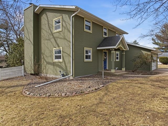 1012 W CHAPEL STREET, Marshfield, Wisconsin 54449, 4 Bedrooms Bedrooms, ,2 BathroomsBathrooms,Residential,For Sale,1012 W CHAPEL STREET,22601377