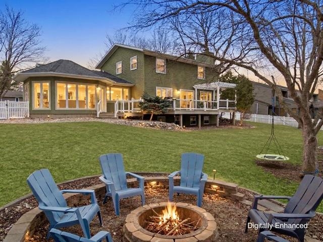 1012 W CHAPEL STREET, Marshfield, Wisconsin 54449, 4 Bedrooms Bedrooms, ,2 BathroomsBathrooms,Residential,For Sale,1012 W CHAPEL STREET,22601377