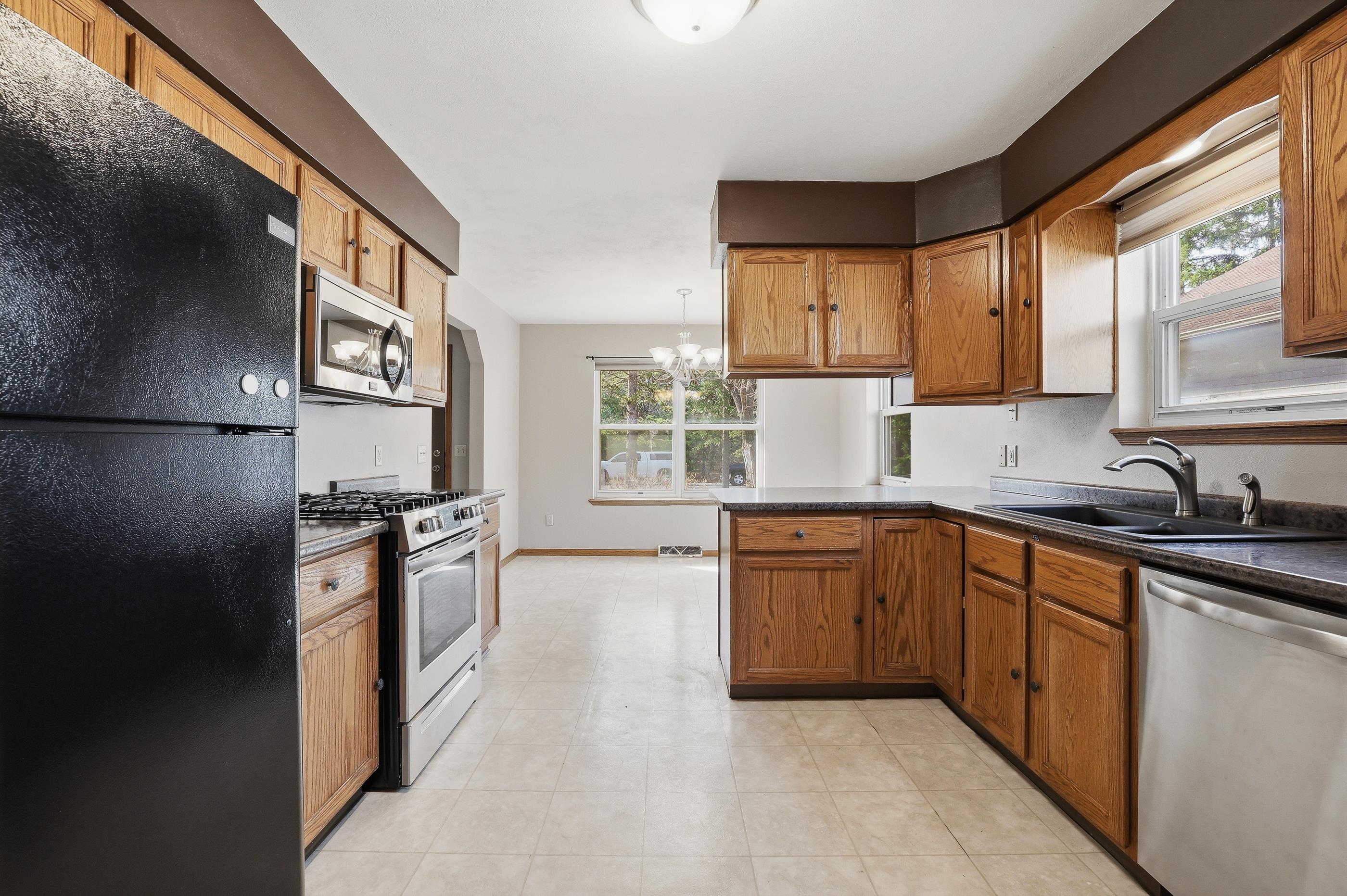 3600-3602 YVONNE DRIVE, Stevens Point, Wisconsin 54481, 3 Bedrooms Bedrooms, ,2 BathroomsBathrooms,Multi-family,For Sale,3600-3602 YVONNE DRIVE,22601378