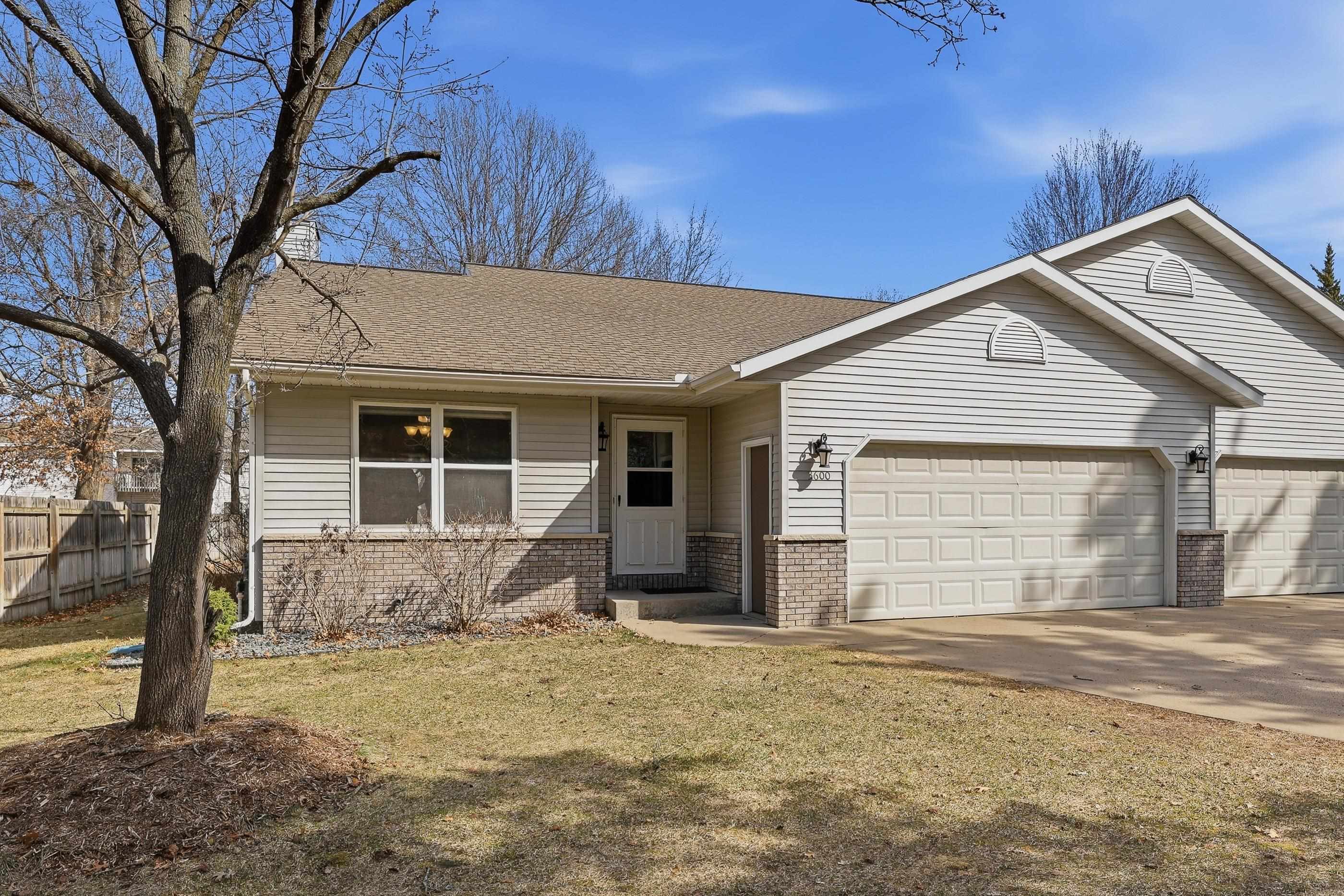 3600-3602 YVONNE DRIVE, Stevens Point, Wisconsin 54481, 3 Bedrooms Bedrooms, ,2 BathroomsBathrooms,Multi-family,For Sale,3600-3602 YVONNE DRIVE,22601378
