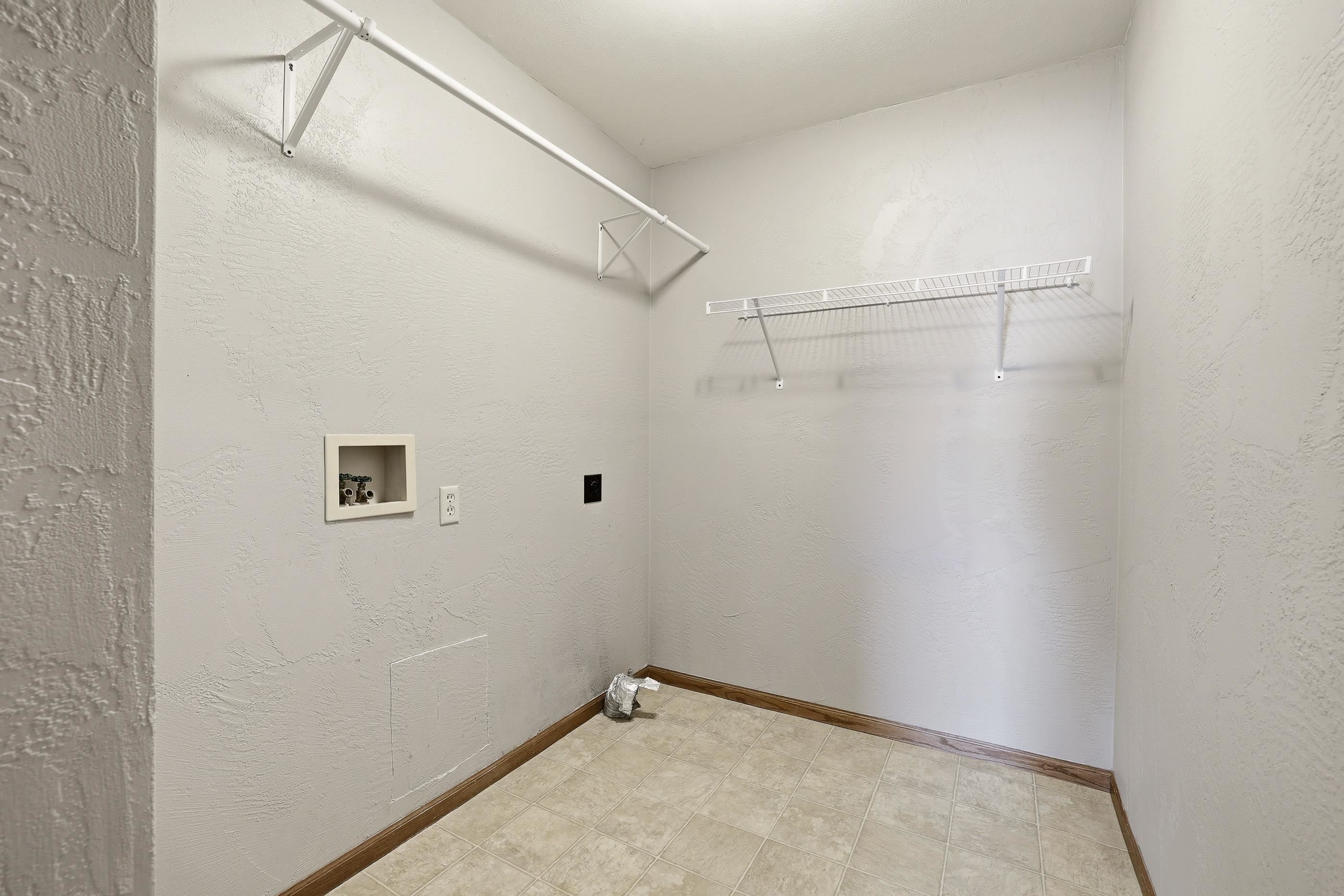 3600-3602 YVONNE DRIVE, Stevens Point, Wisconsin 54481, 3 Bedrooms Bedrooms, ,2 BathroomsBathrooms,Multi-family,For Sale,3600-3602 YVONNE DRIVE,22601378