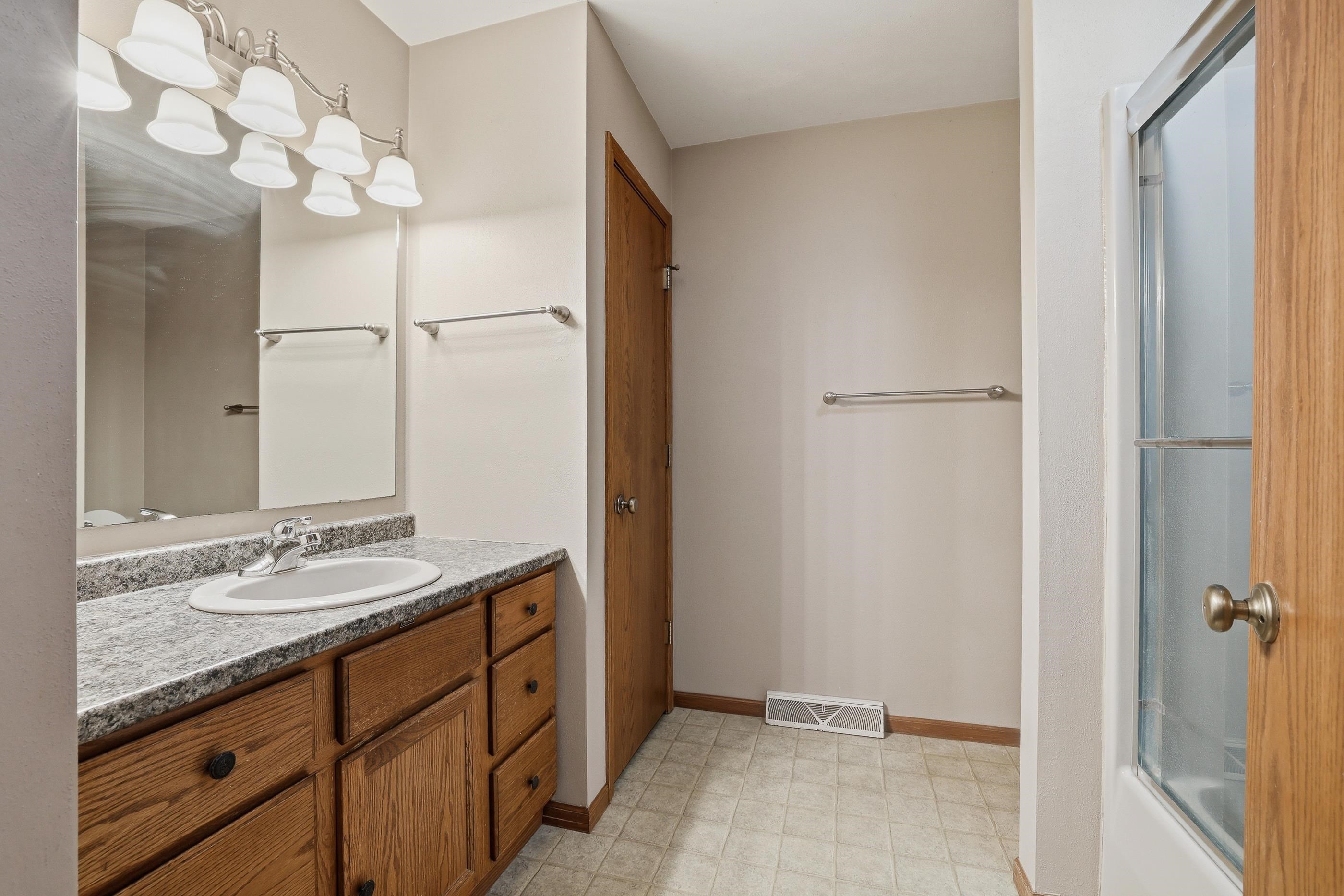 3600-3602 YVONNE DRIVE, Stevens Point, Wisconsin 54481, 3 Bedrooms Bedrooms, ,2 BathroomsBathrooms,Multi-family,For Sale,3600-3602 YVONNE DRIVE,22601378