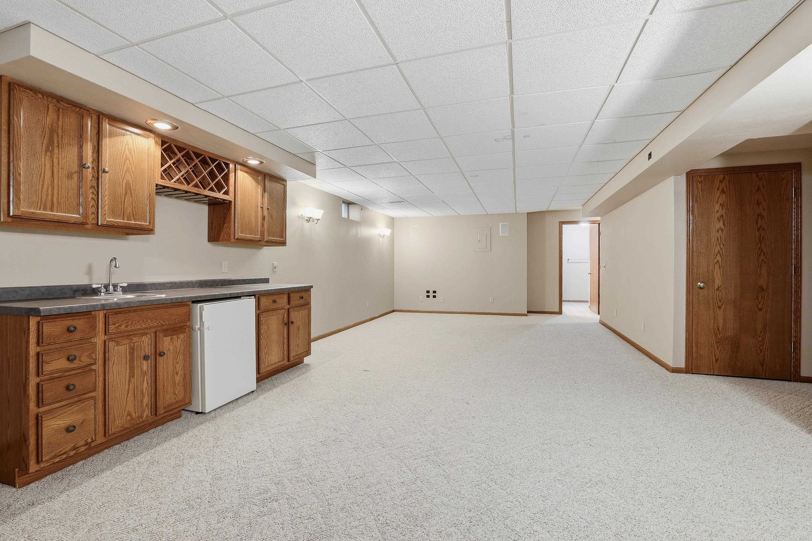 3600-3602 YVONNE DRIVE, Stevens Point, Wisconsin 54481, 3 Bedrooms Bedrooms, ,2 BathroomsBathrooms,Multi-family,For Sale,3600-3602 YVONNE DRIVE,22601378