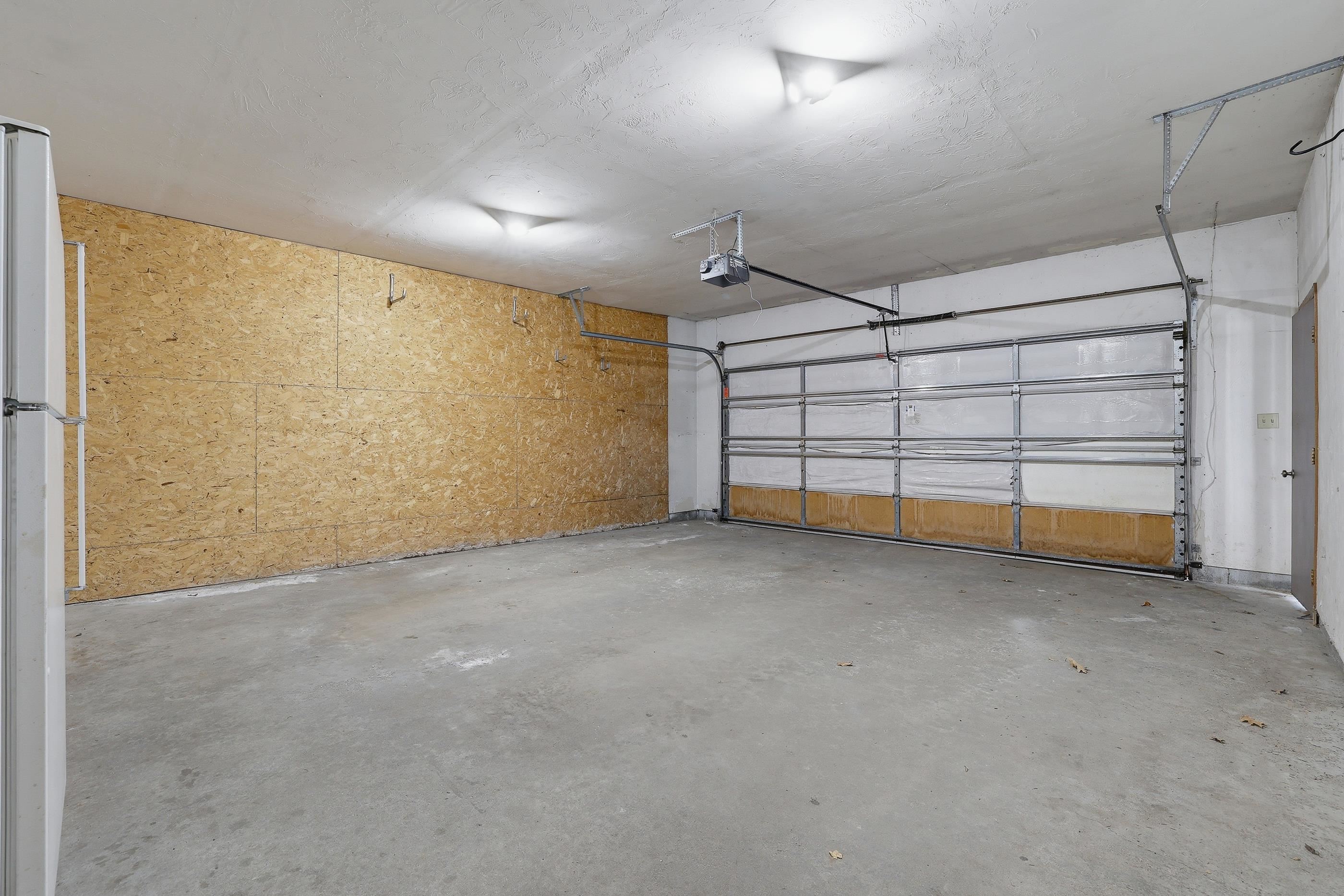 3600-3602 YVONNE DRIVE, Stevens Point, Wisconsin 54481, 3 Bedrooms Bedrooms, ,2 BathroomsBathrooms,Multi-family,For Sale,3600-3602 YVONNE DRIVE,22601378