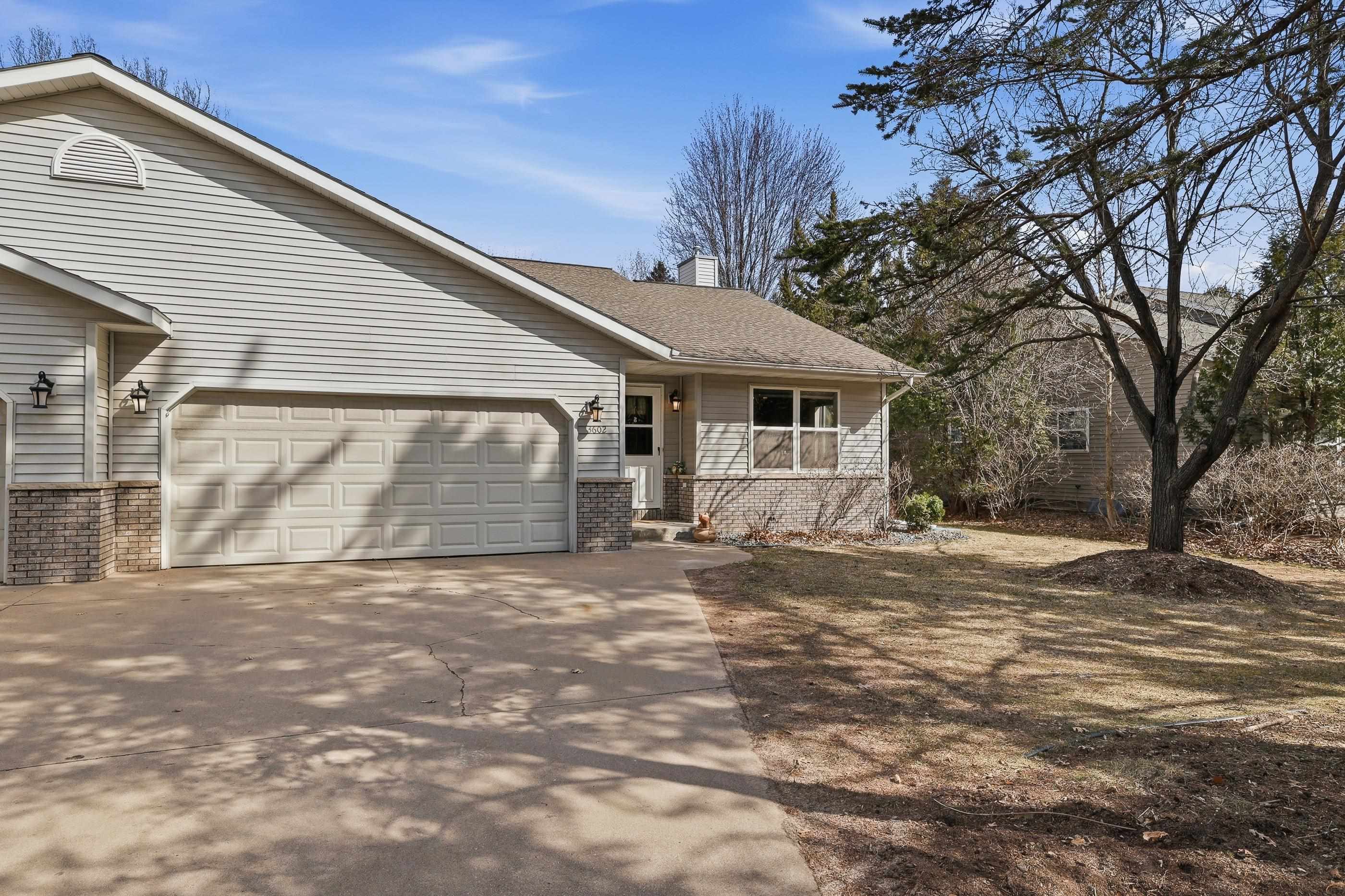 3600-3602 YVONNE DRIVE, Stevens Point, Wisconsin 54481, 3 Bedrooms Bedrooms, ,2 BathroomsBathrooms,Multi-family,For Sale,3600-3602 YVONNE DRIVE,22601378