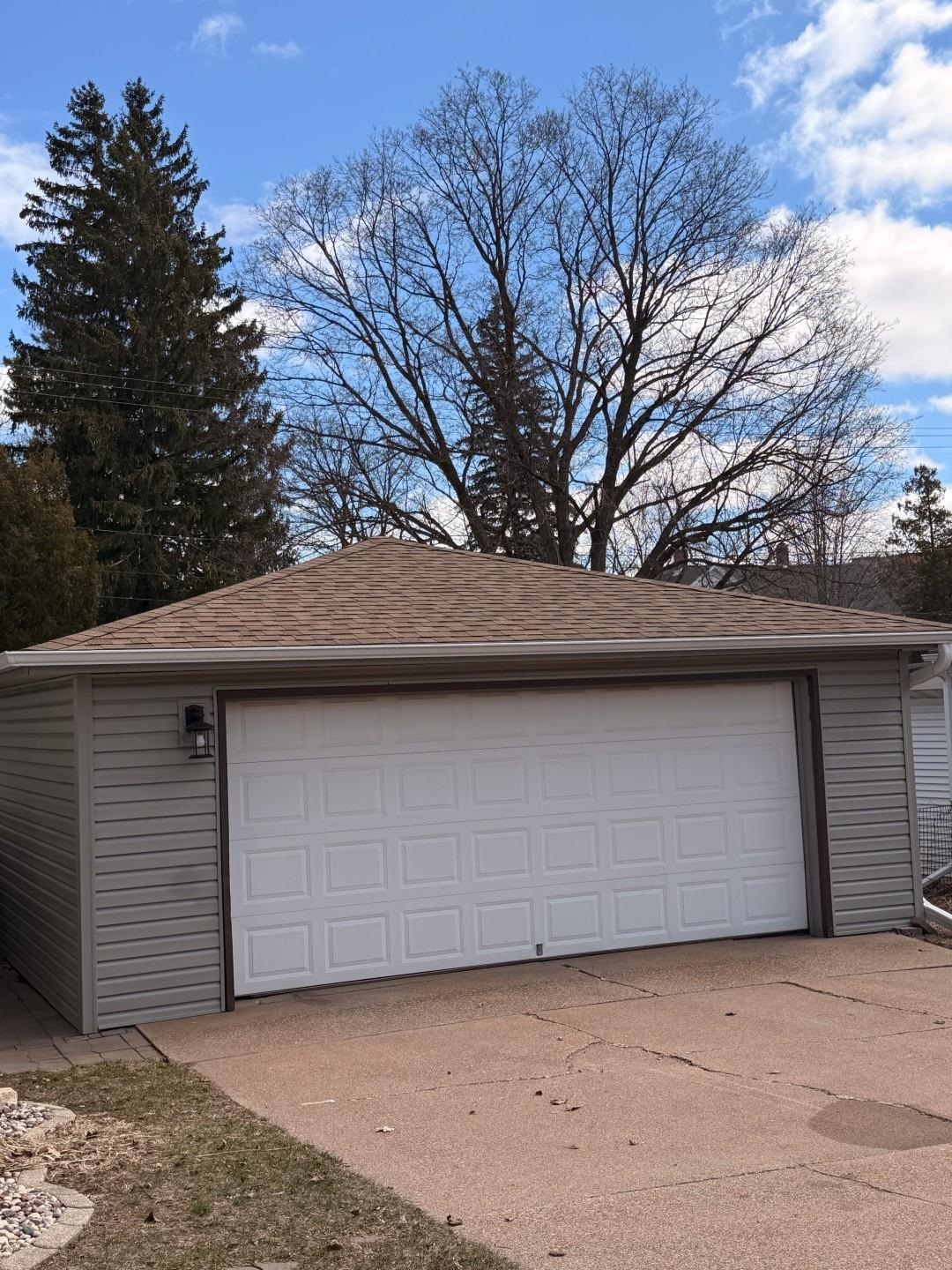 827 N 2ND AVENUE, Wausau, Wisconsin 54401, 4 Bedrooms Bedrooms, ,1 BathroomBathrooms,Residential,For Sale,827 N 2ND AVENUE,22601379