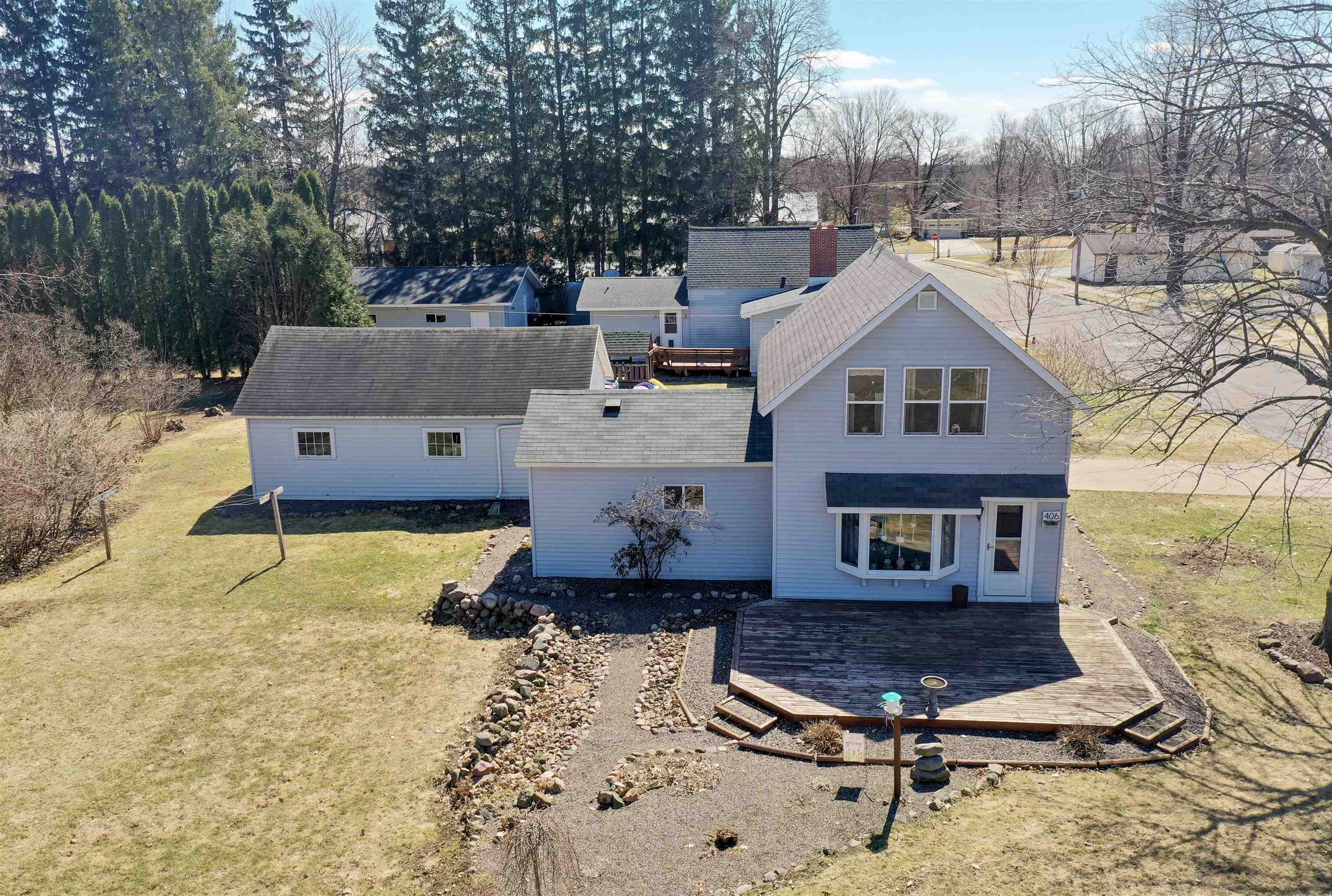 406 E SOUTH STREET, Medford, Wisconsin 54451, 3 Bedrooms Bedrooms, ,1 BathroomBathrooms,Residential,For Sale,406 E SOUTH STREET,22601380