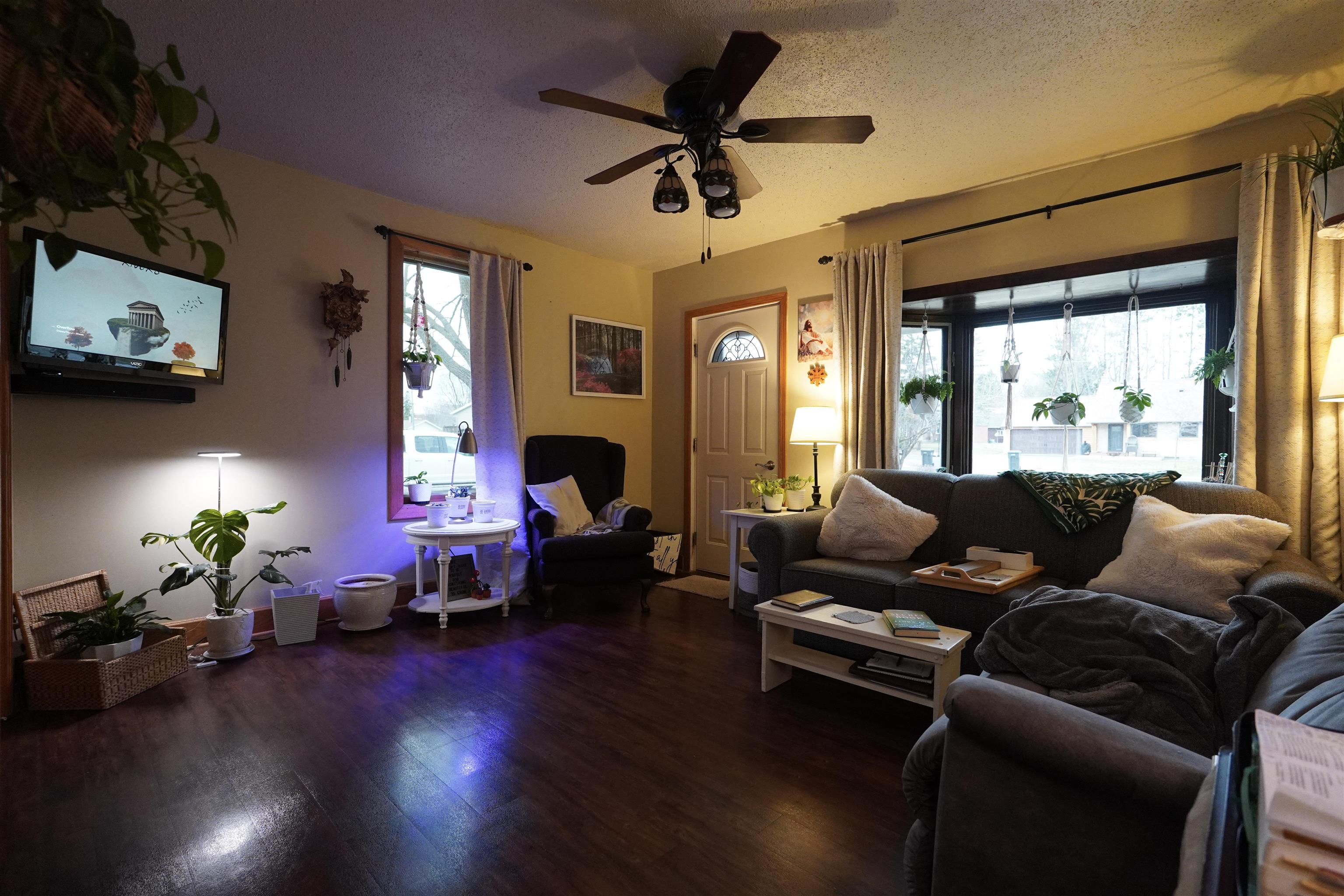 406 E SOUTH STREET, Medford, Wisconsin 54451, 3 Bedrooms Bedrooms, ,1 BathroomBathrooms,Residential,For Sale,406 E SOUTH STREET,22601380