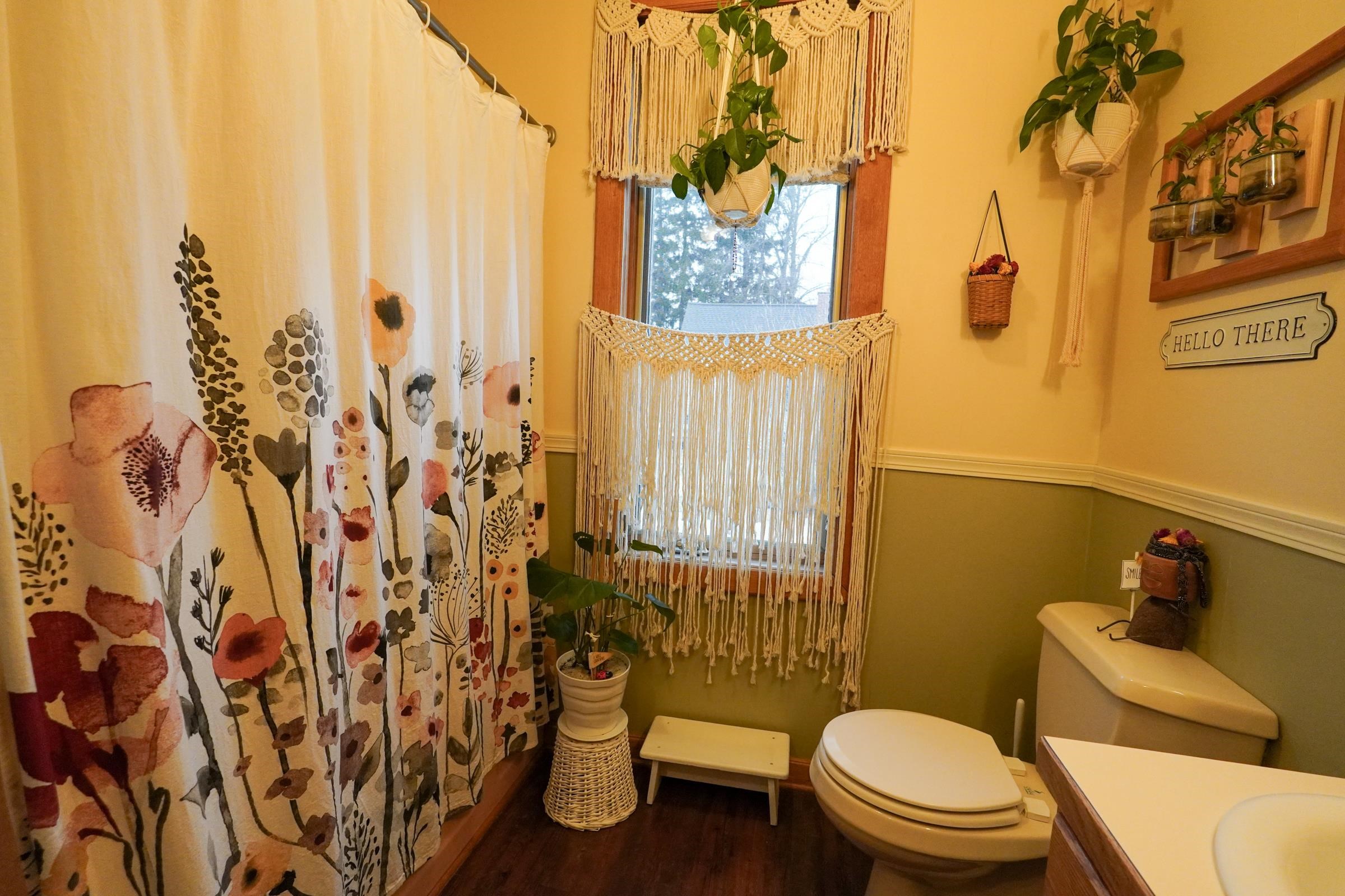 406 E SOUTH STREET, Medford, Wisconsin 54451, 3 Bedrooms Bedrooms, ,1 BathroomBathrooms,Residential,For Sale,406 E SOUTH STREET,22601380