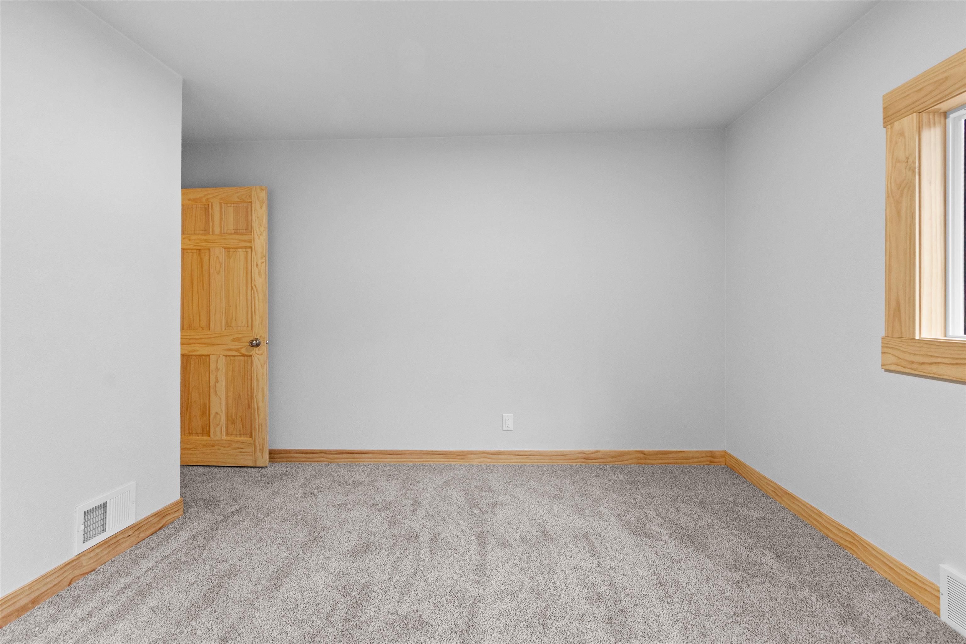 1703 W PORTER STREET, Wausau, Wisconsin 54401, 4 Bedrooms Bedrooms, ,2 BathroomsBathrooms,Residential,For Sale,1703 W PORTER STREET,22601381