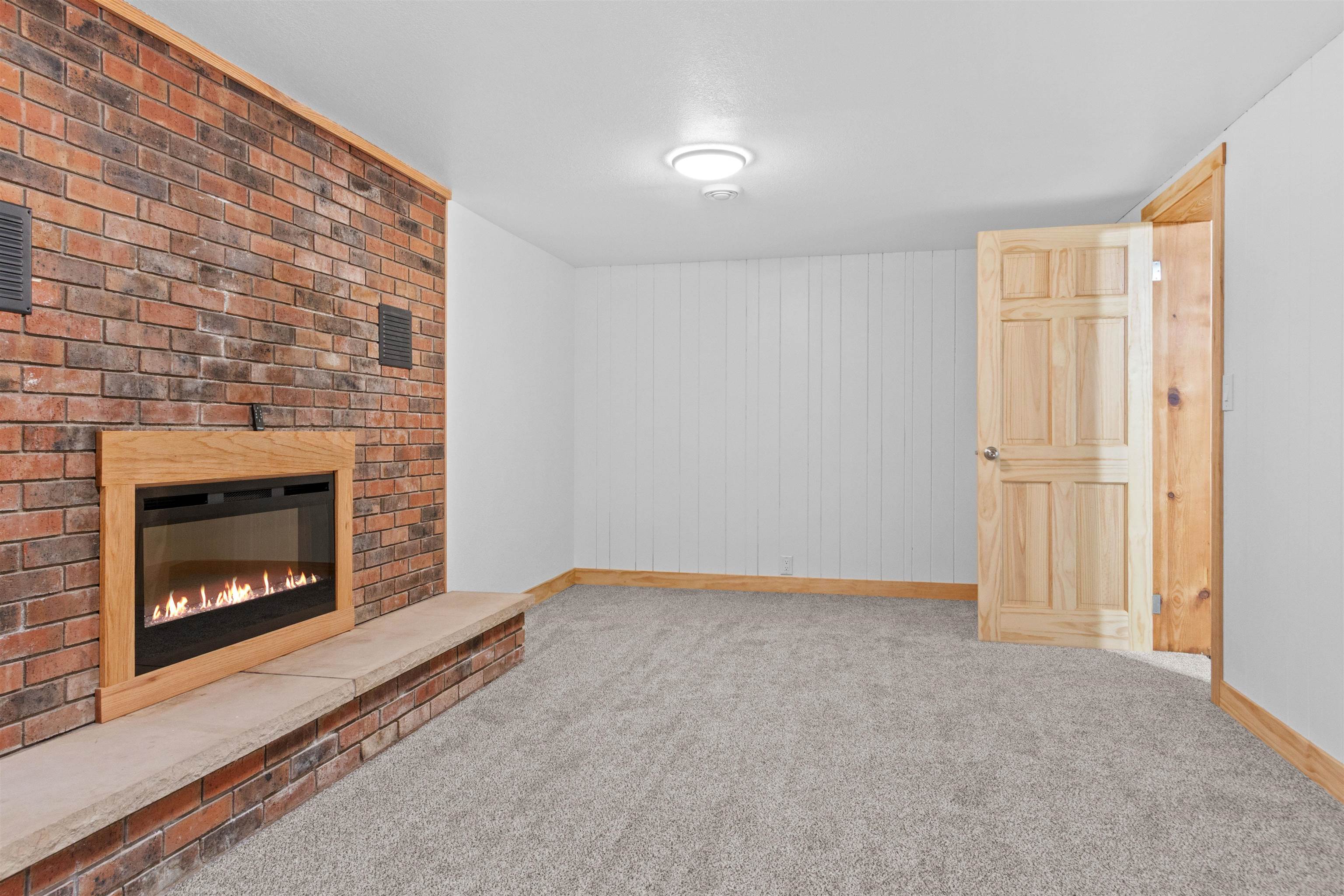 1703 W PORTER STREET, Wausau, Wisconsin 54401, 4 Bedrooms Bedrooms, ,2 BathroomsBathrooms,Residential,For Sale,1703 W PORTER STREET,22601381