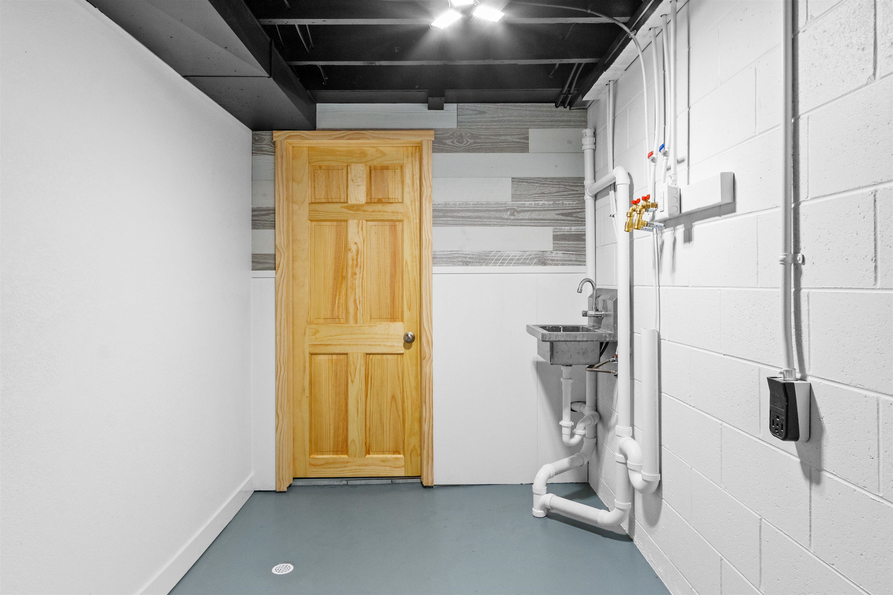 1703 W PORTER STREET, Wausau, Wisconsin 54401, 4 Bedrooms Bedrooms, ,2 BathroomsBathrooms,Residential,For Sale,1703 W PORTER STREET,22601381