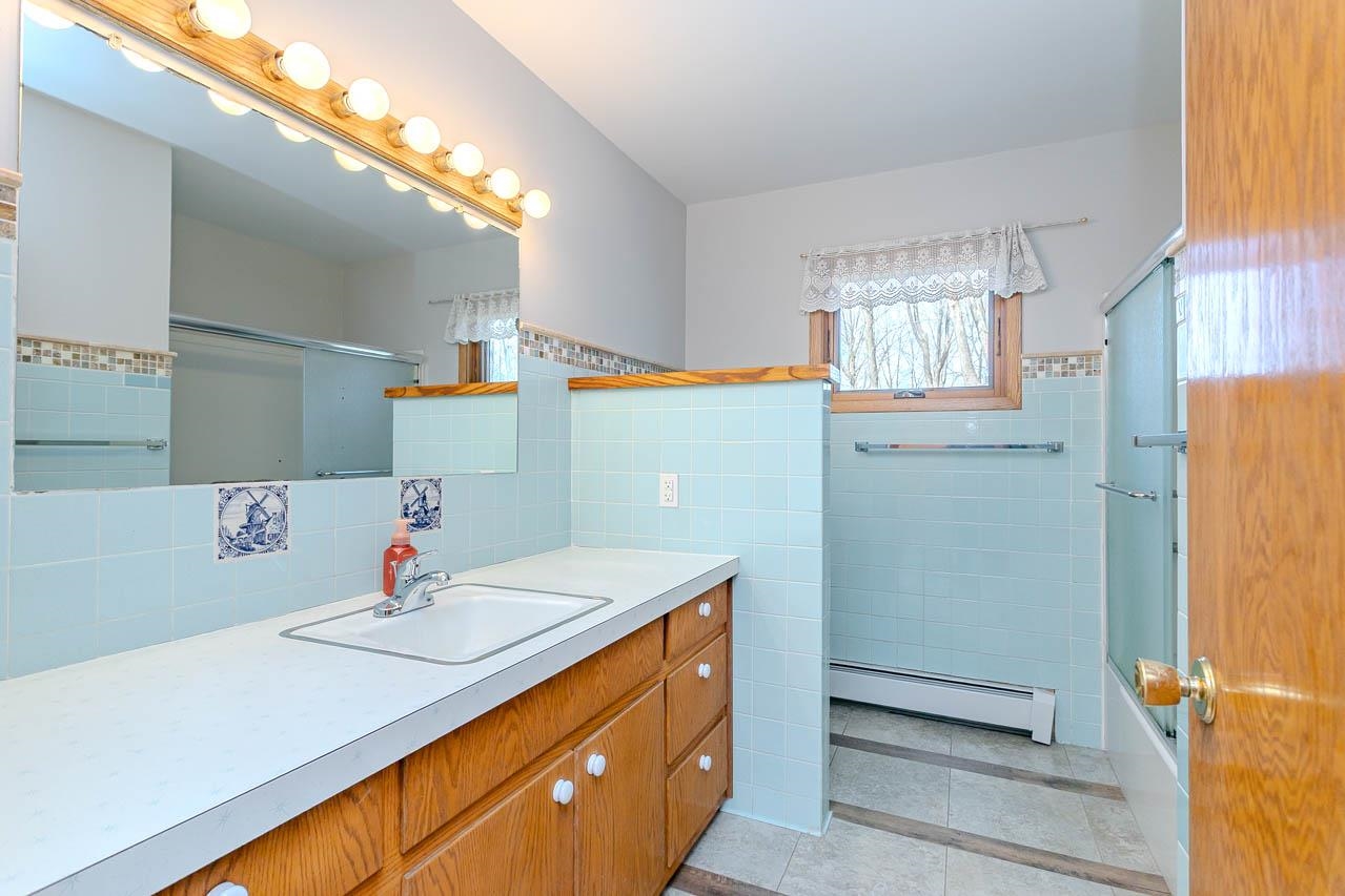 2268 CIRCLE DRIVE, Wausau, Wisconsin 54401, 3 Bedrooms Bedrooms, ,1 BathroomBathrooms,Residential,For Sale,2268 CIRCLE DRIVE,22601387